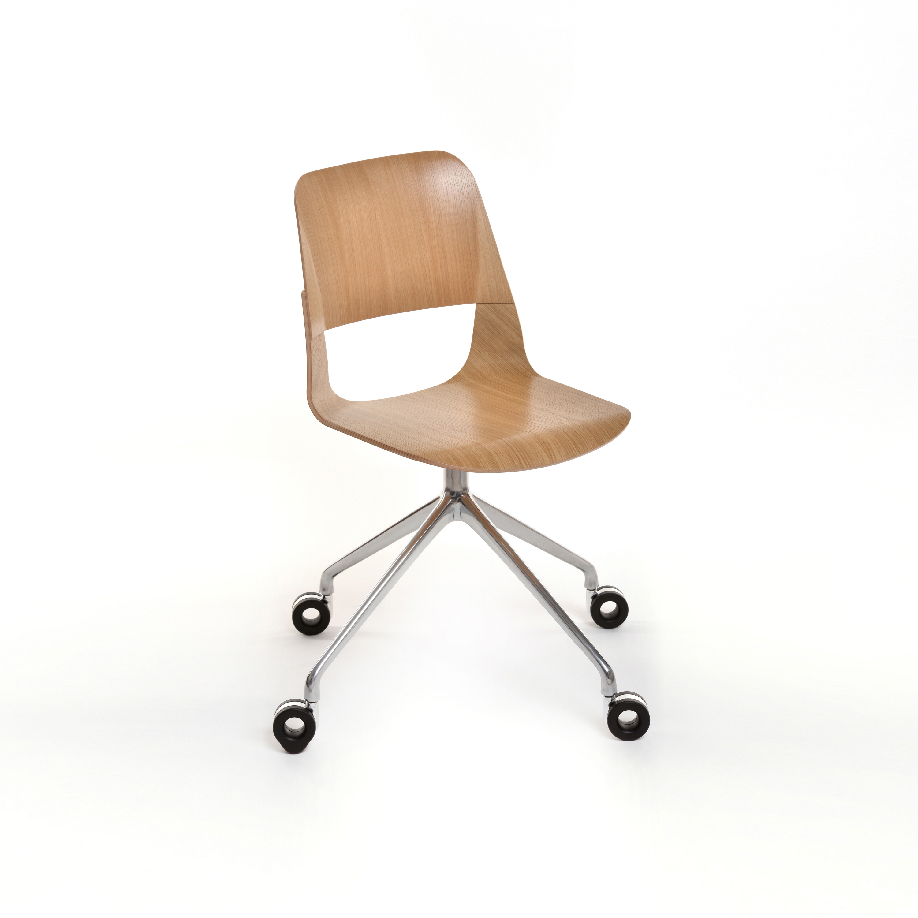 Frigate Chair with swivel base and castors