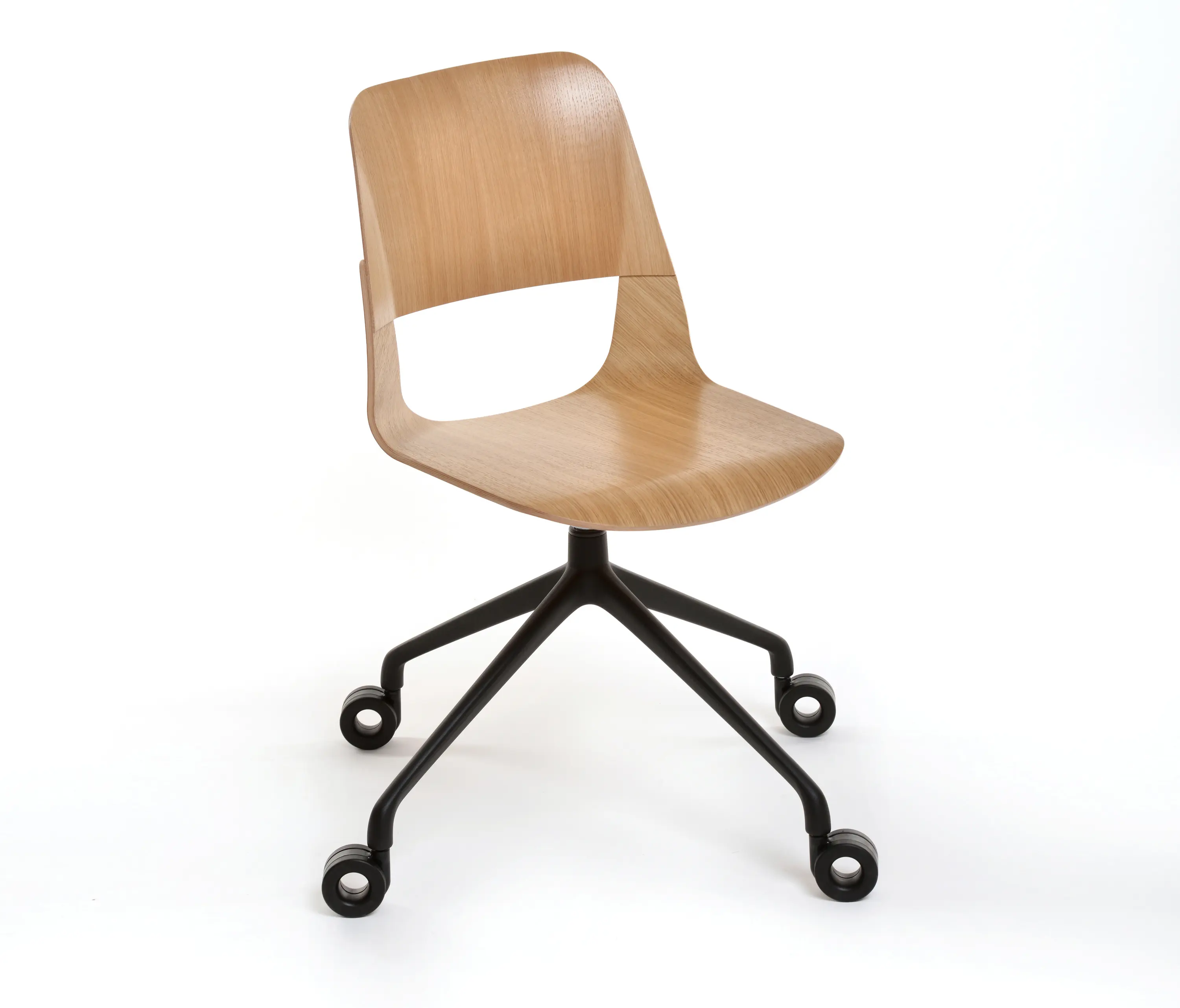PlyDesign - Frigate Chair with swivel base and castors