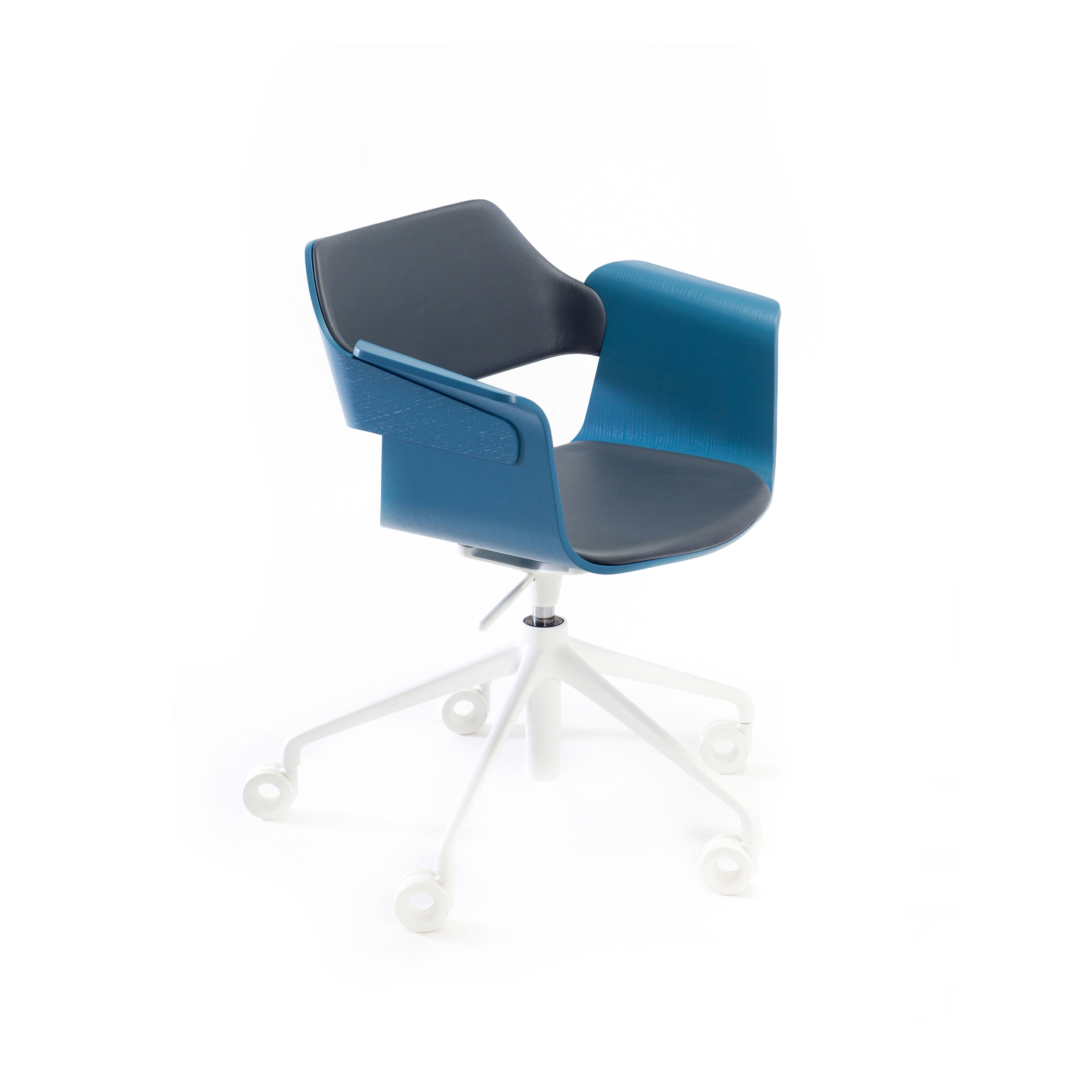 Mostra il prodotto Flagship height-adjustable swivel armchairs del produttore PlyDesign