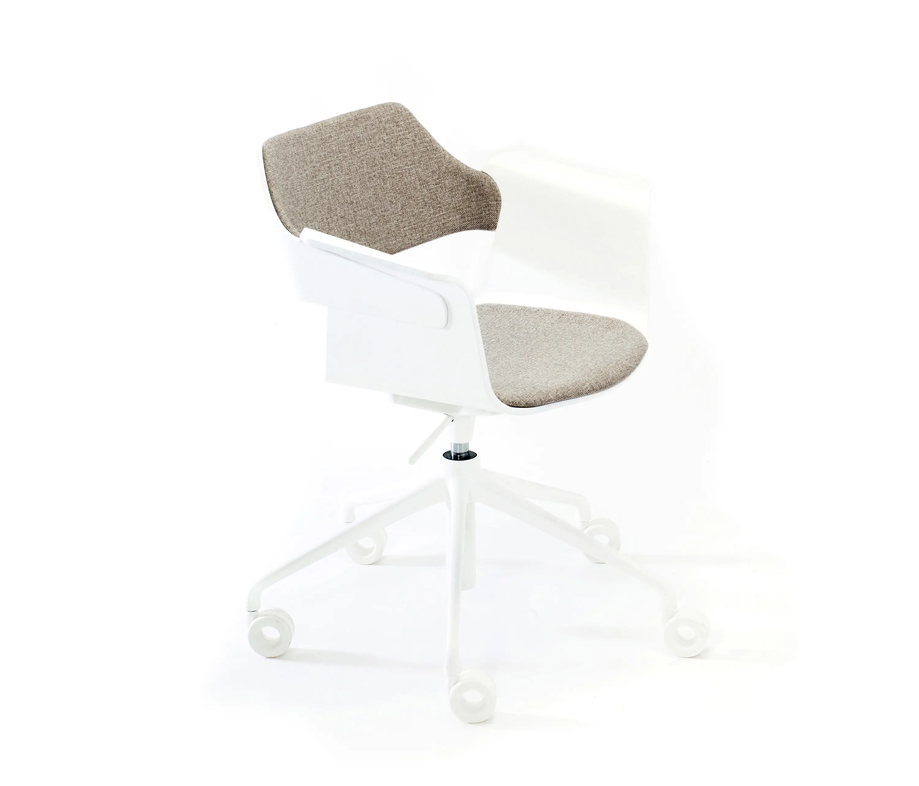 PlyDesign - Flagship height-adjustable swivel armchairs