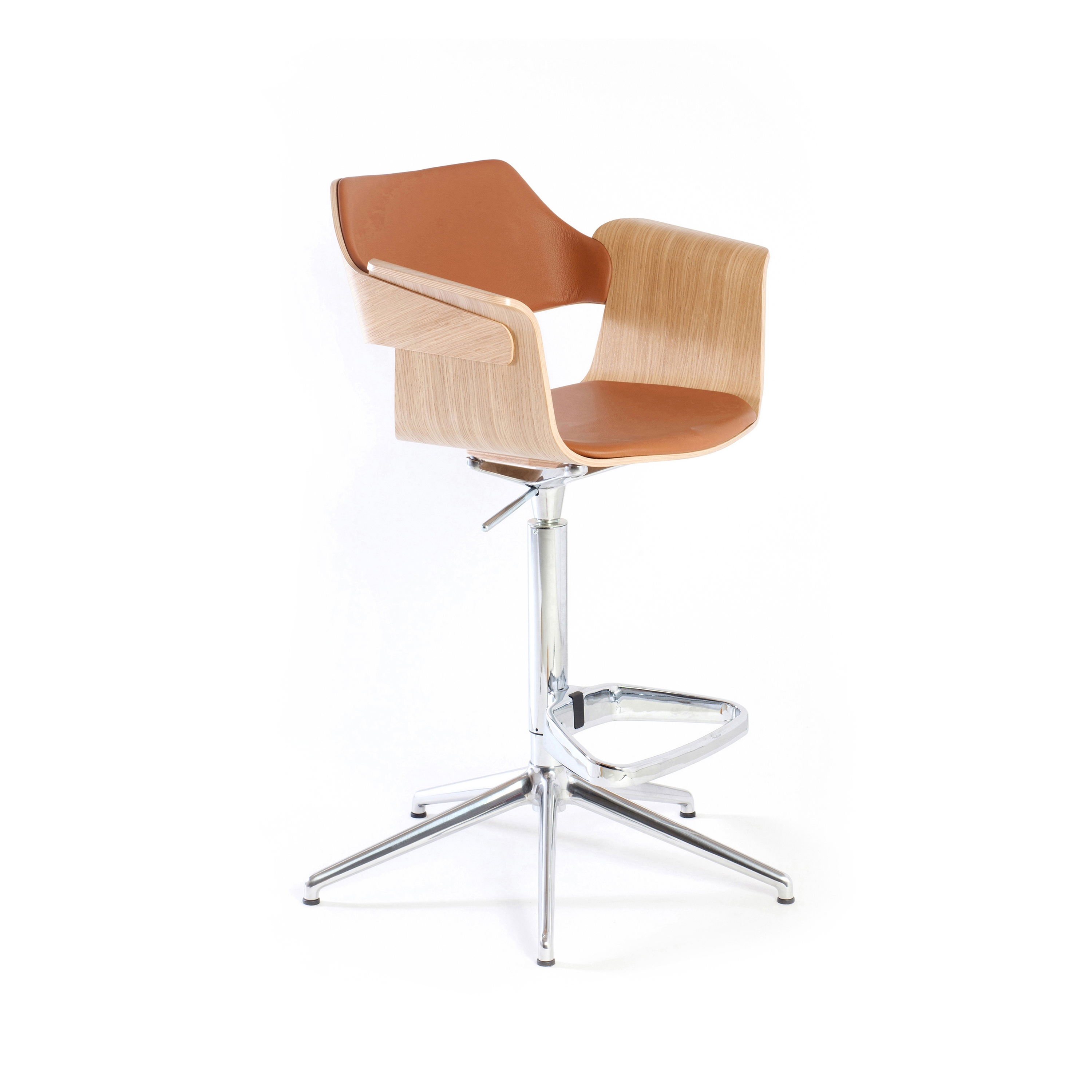 Mostra il prodotto Flagship high armchair del produttore PlyDesign