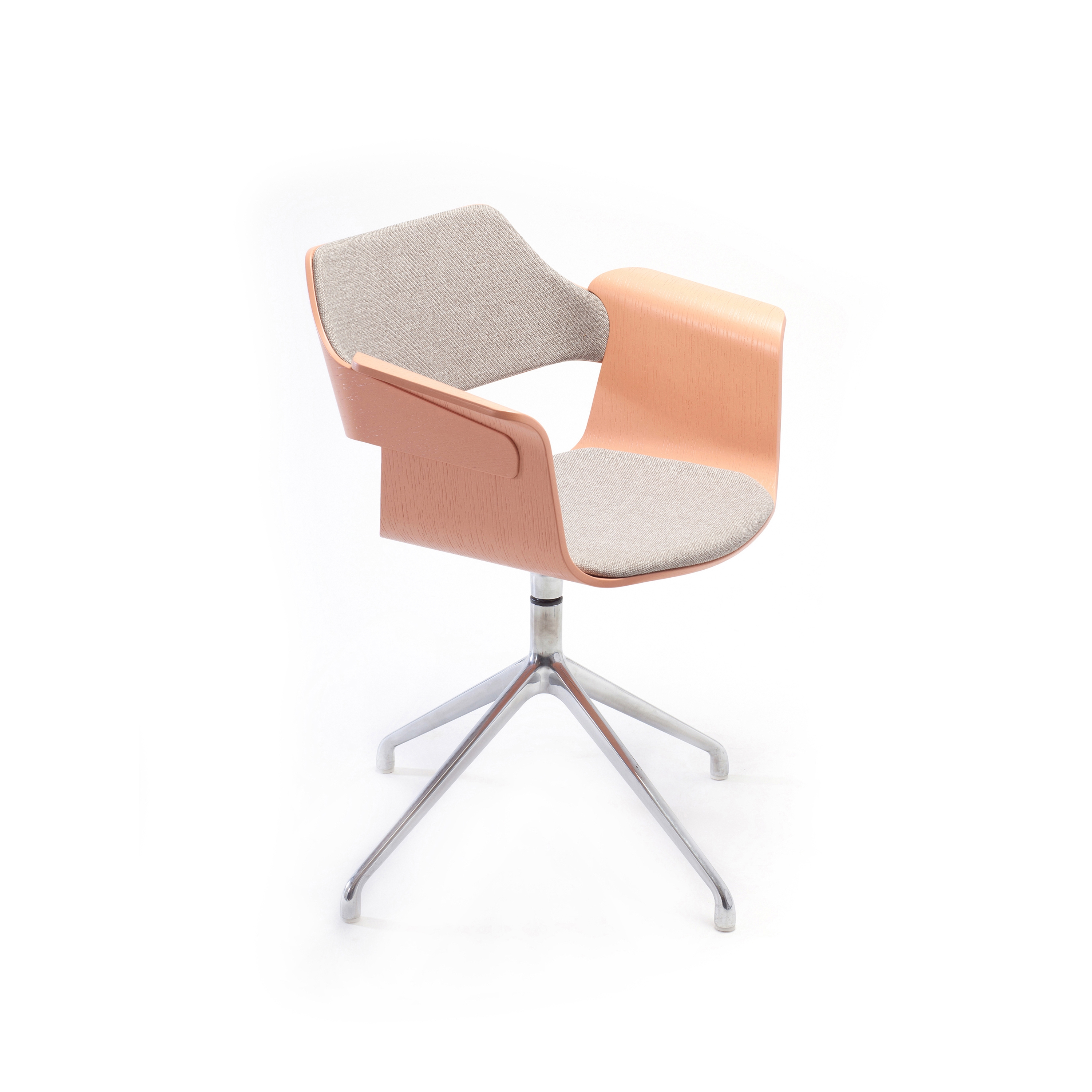 Mostra il prodotto Flagship Armchair with swivel base del produttore PlyDesign