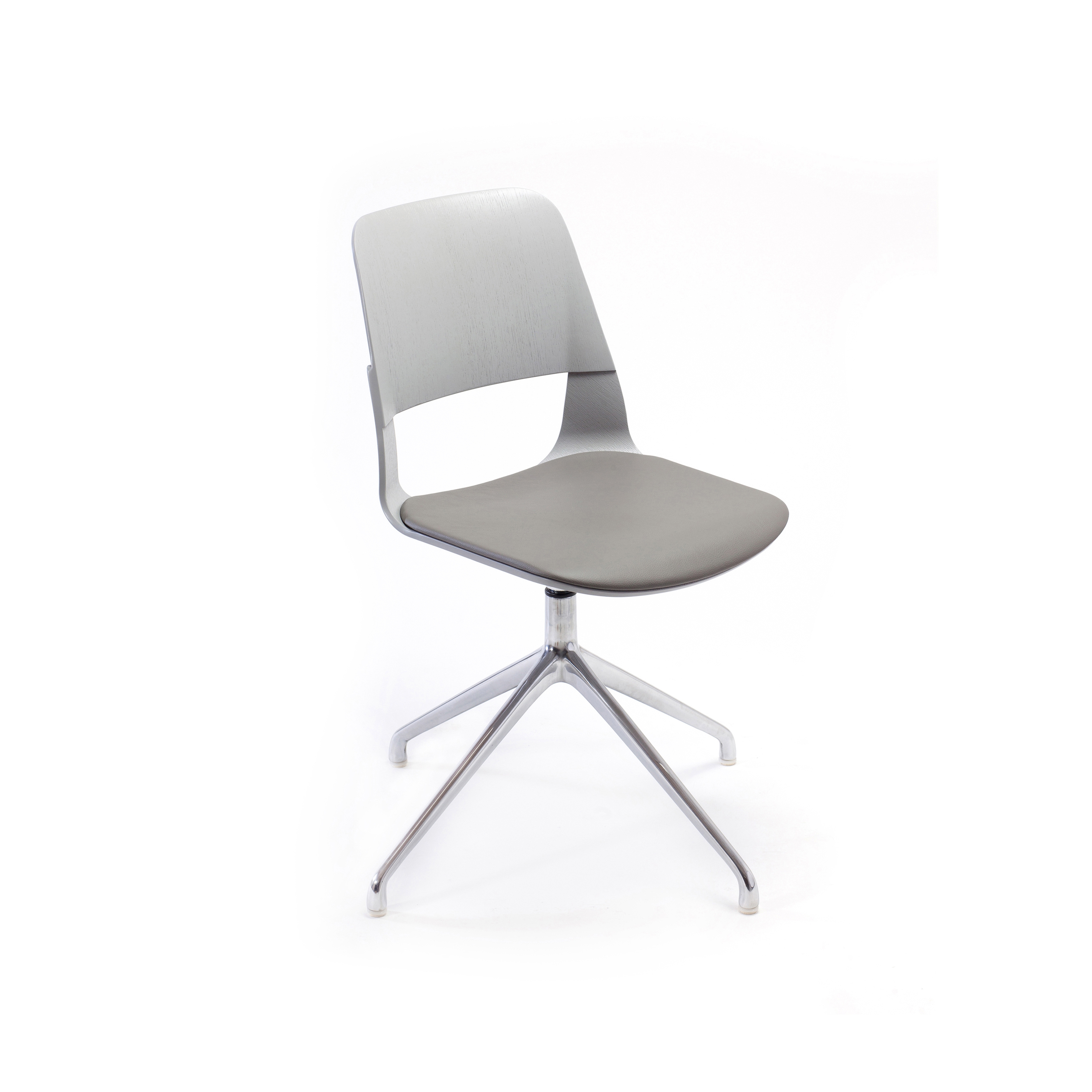 Mostra il prodotto Frigate Chair with swivel base del produttore PlyDesign
