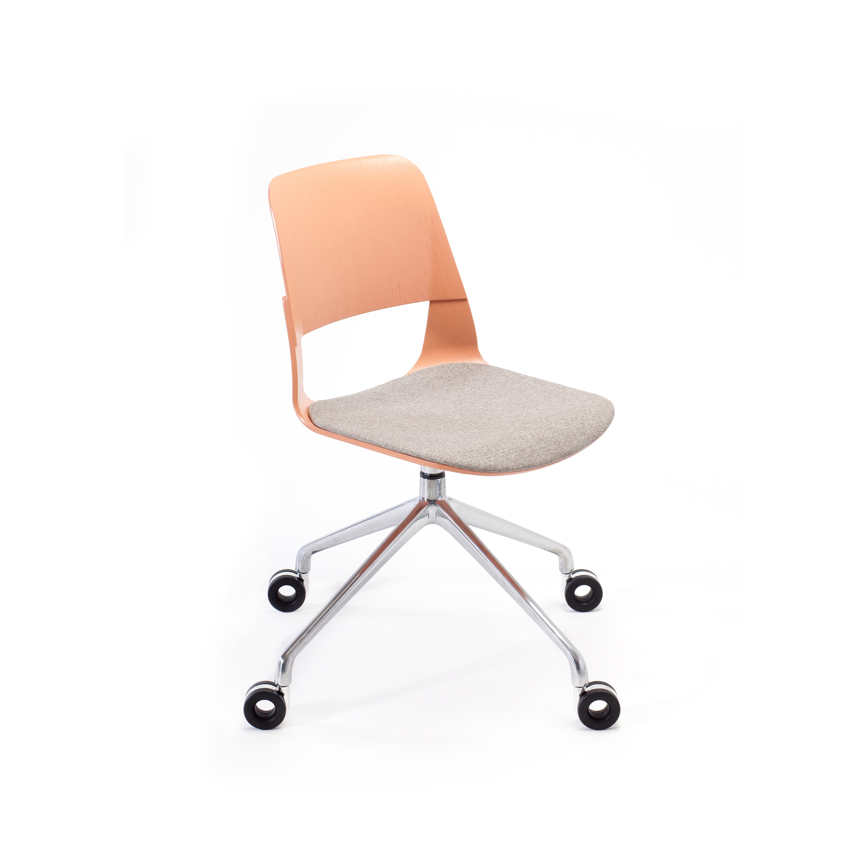 Mostra il prodotto Frigate Chair with swivel base and castors del produttore PlyDesign
