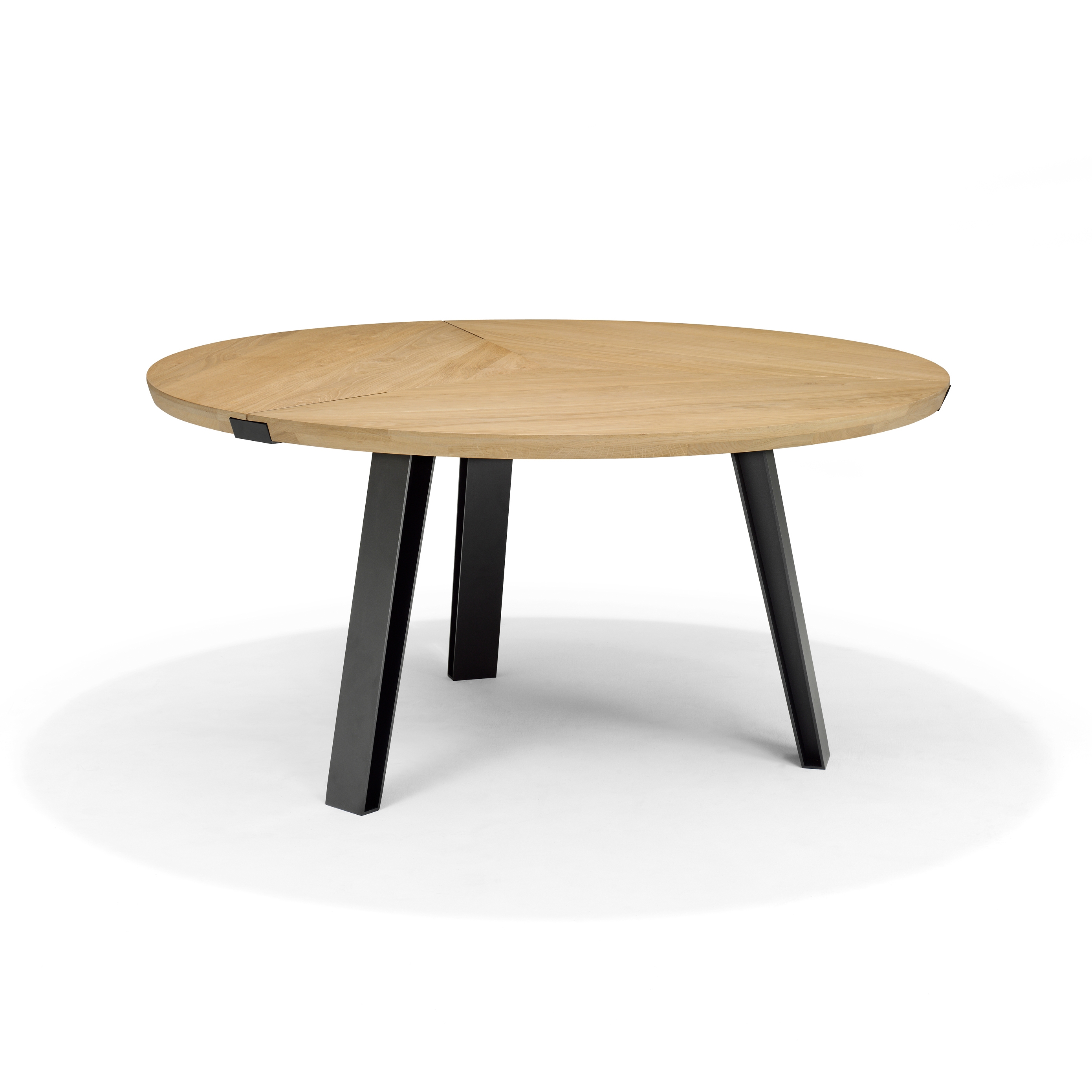 Display product Side-To-Side Round Table from manufacturer QLiv