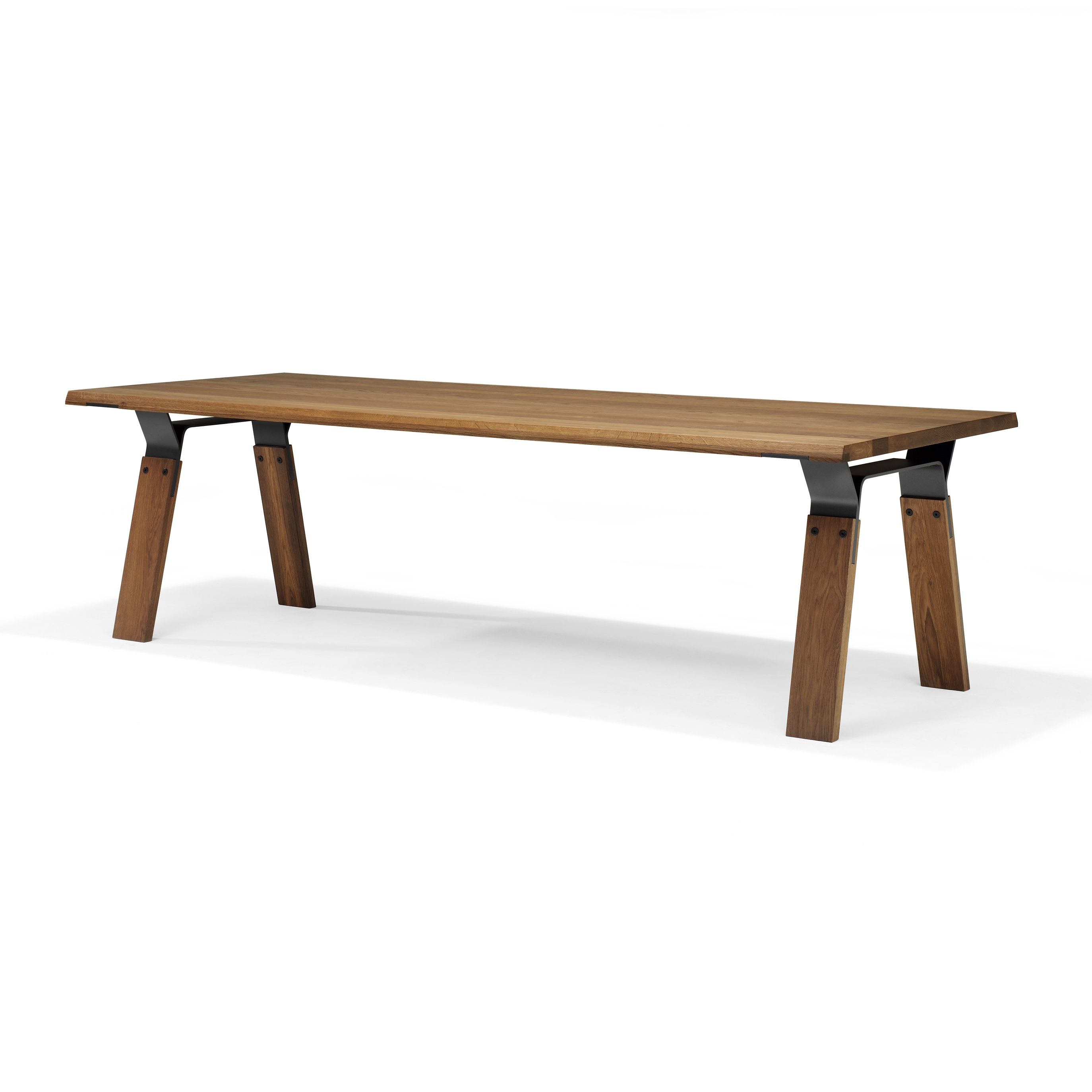 Display product Bridge Dining Table from manufacturer QLiv
