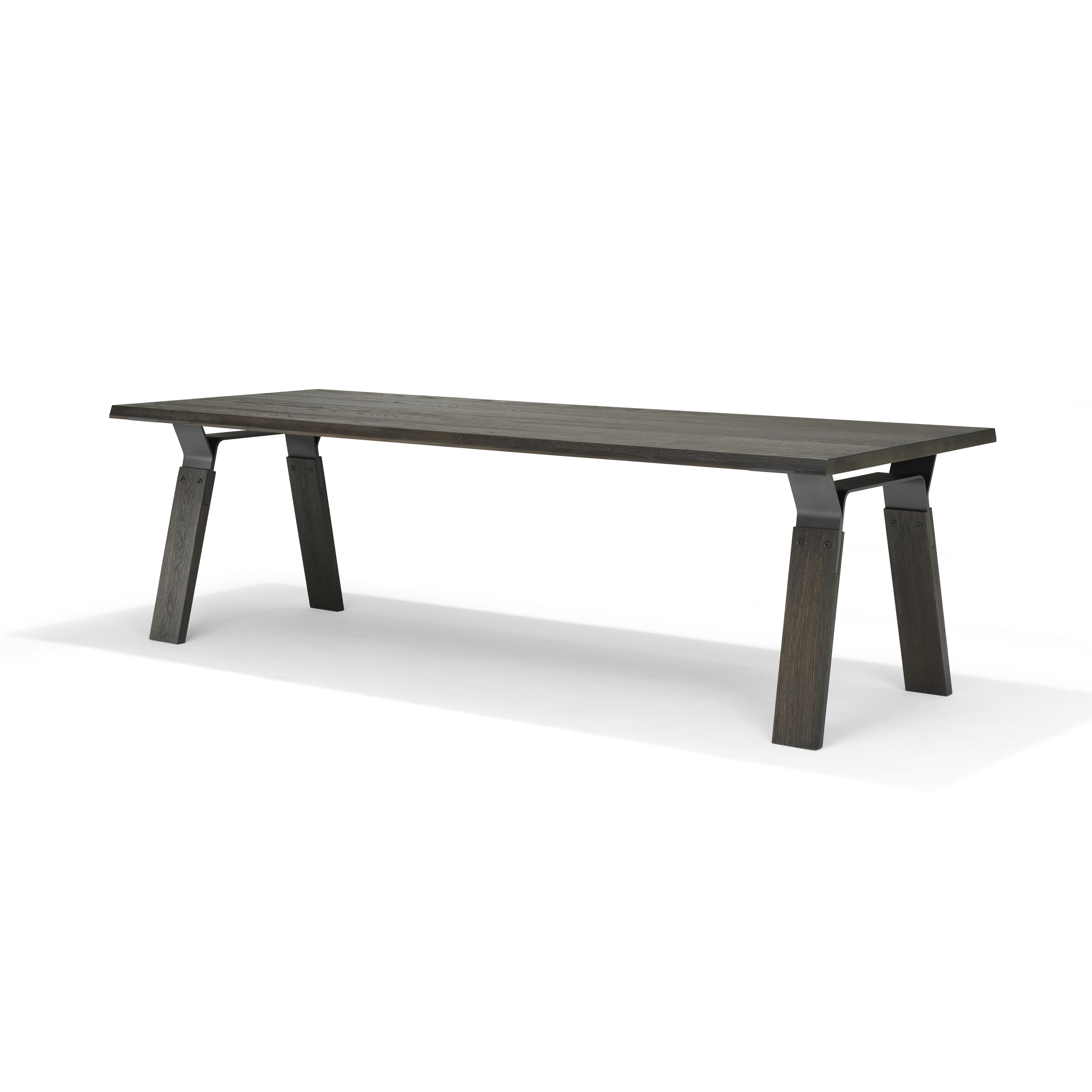 Display product Bridge Dining Table from manufacturer QLiv