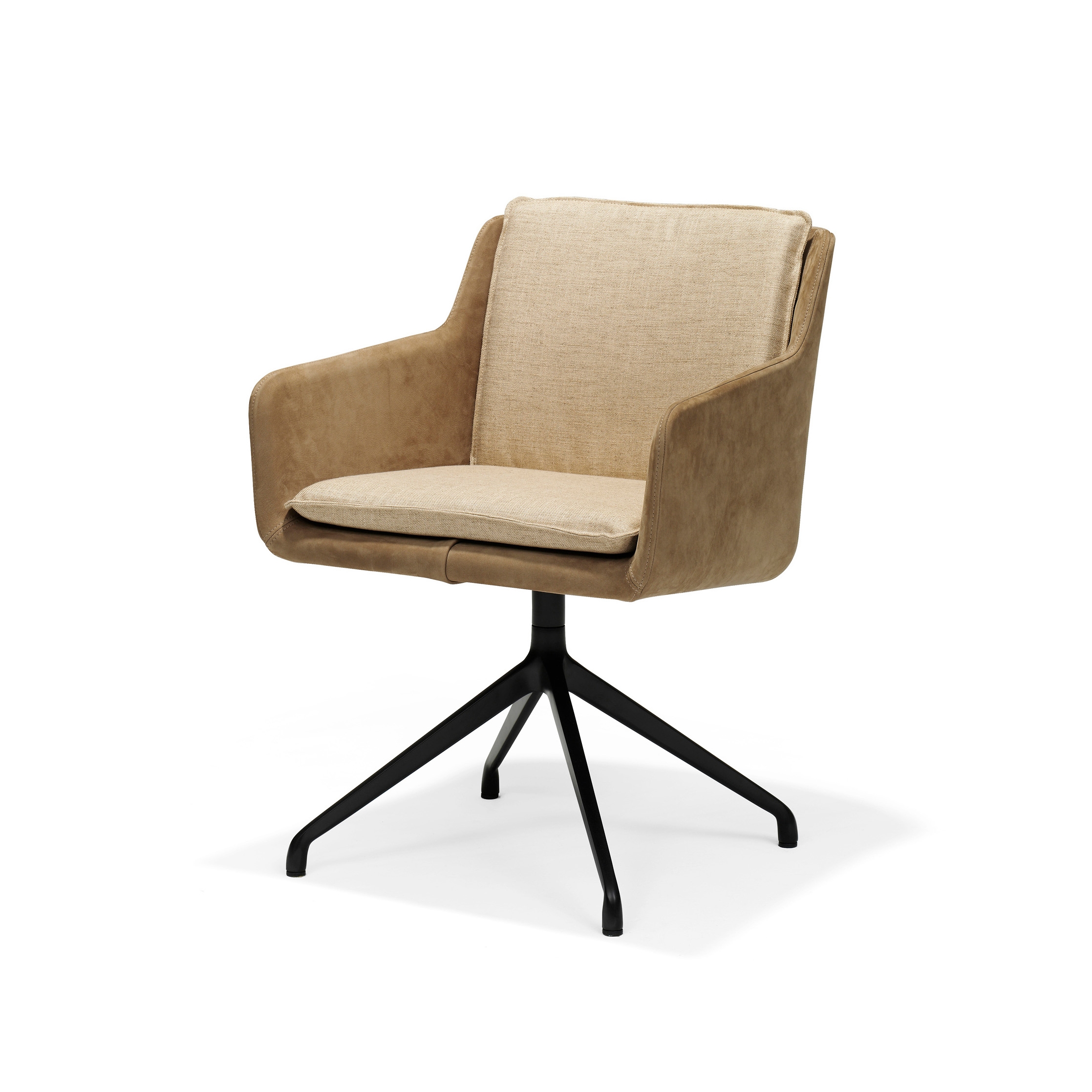Display product Cambria XL Chair from manufacturer QLiv