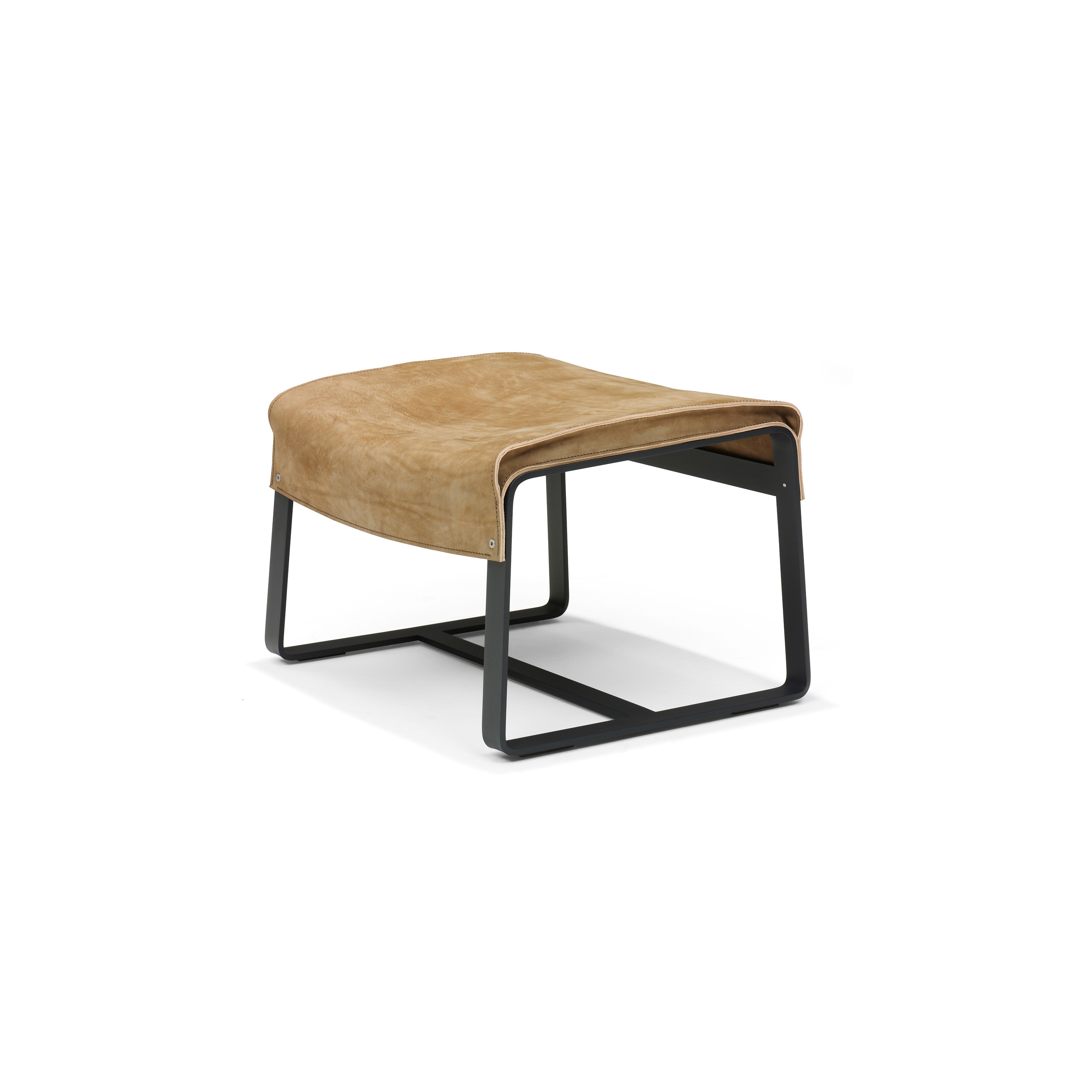 Display product Founded Ottoman from manufacturer QLiv