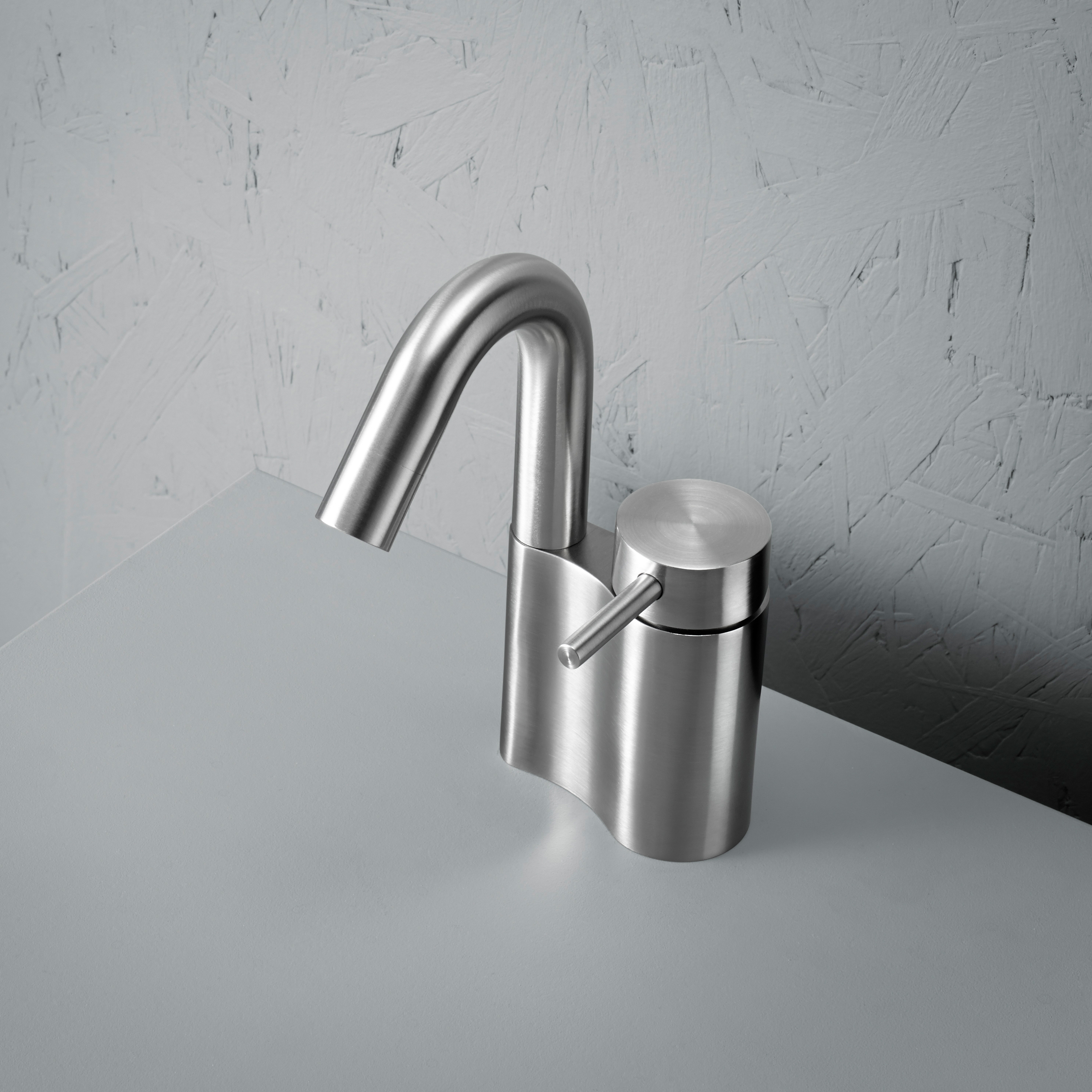 Mostrar el producto Ottavo | Stainless steel Deck mounted mixer del fabricante Quadrodesign