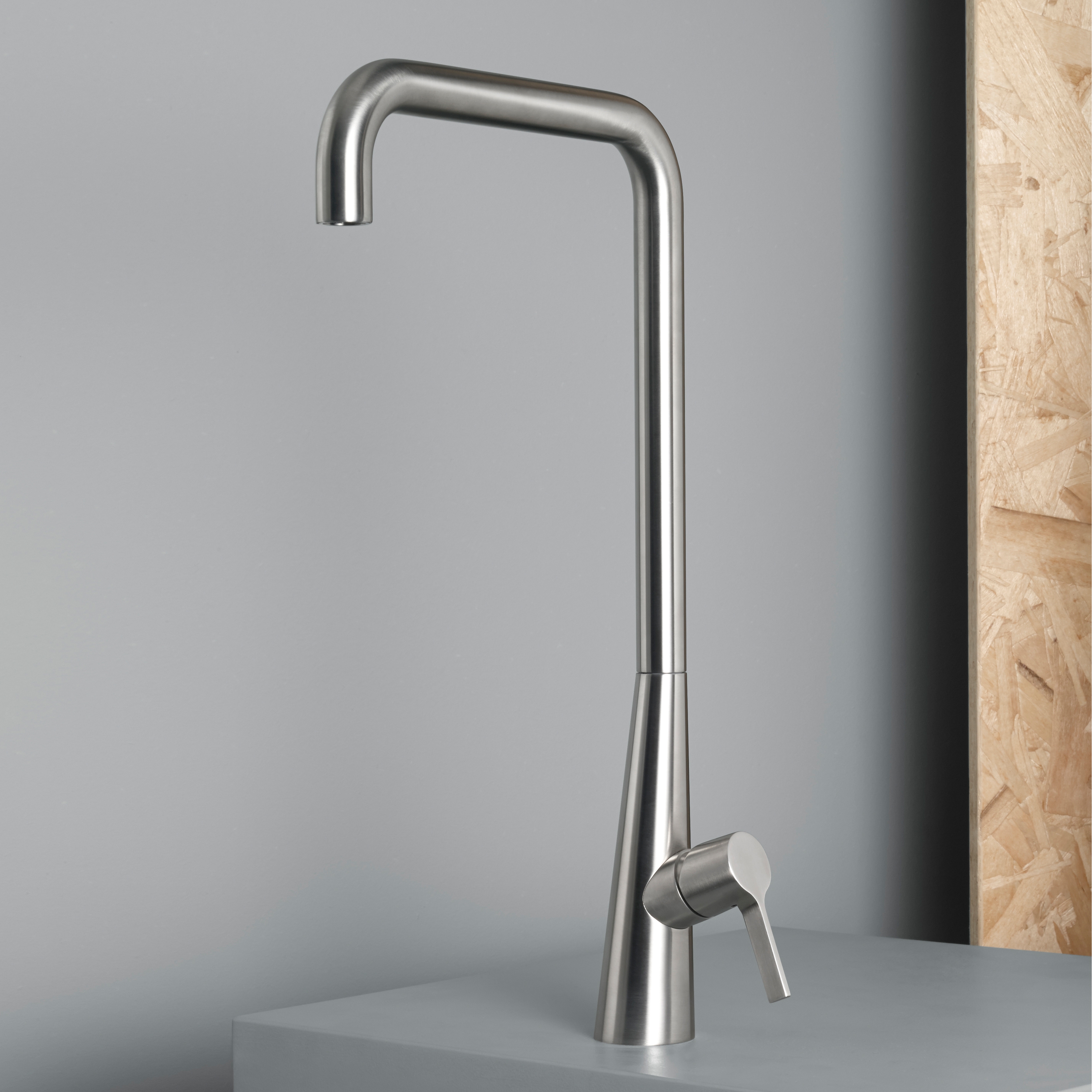 Display product Volcano | Stainless steel Kitchen sink mixer from manufacturer Quadrodesign