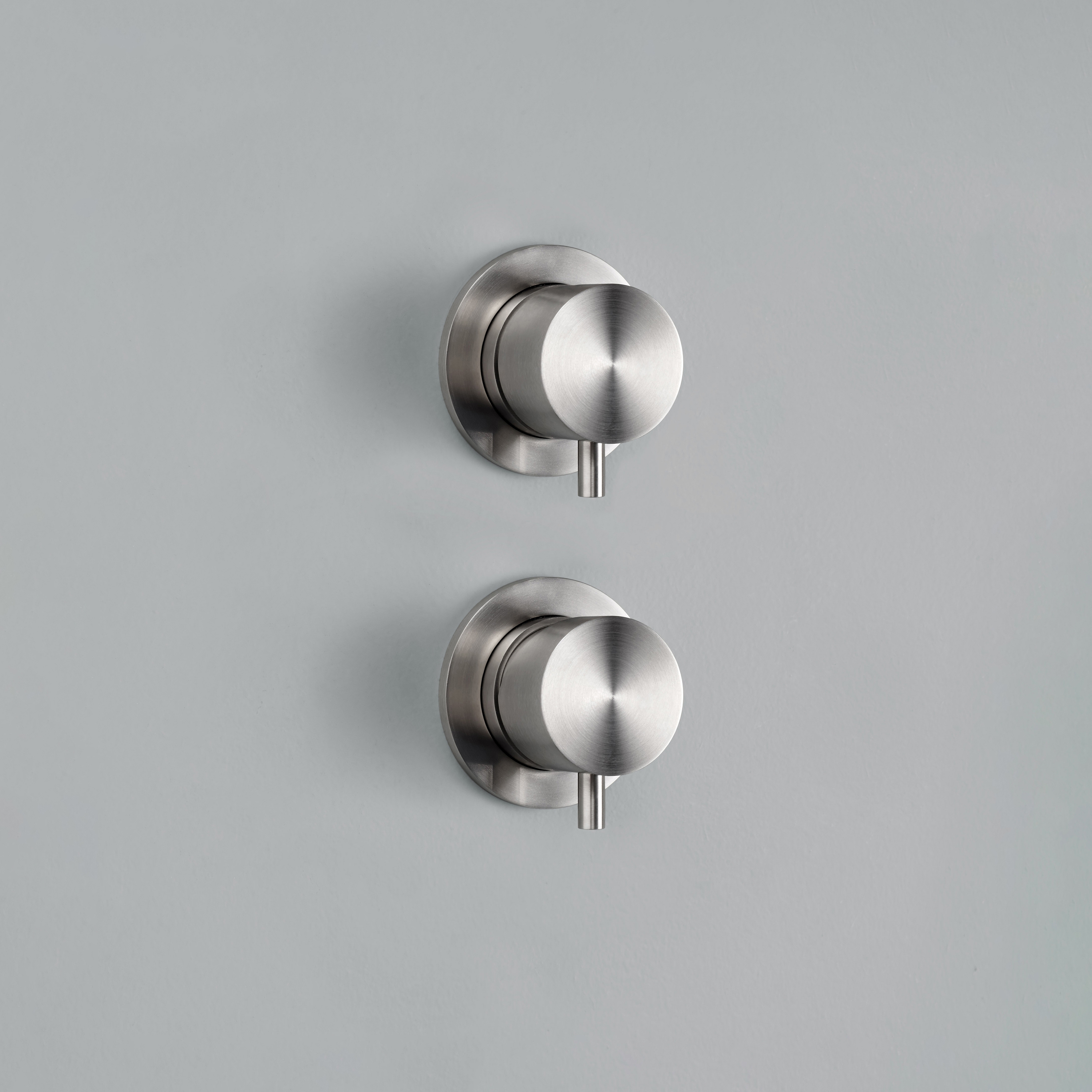 Vertoon produk Source | Stainless steel Built-in mixer set with 2 way diverter van vervaardiger Quadrodesign