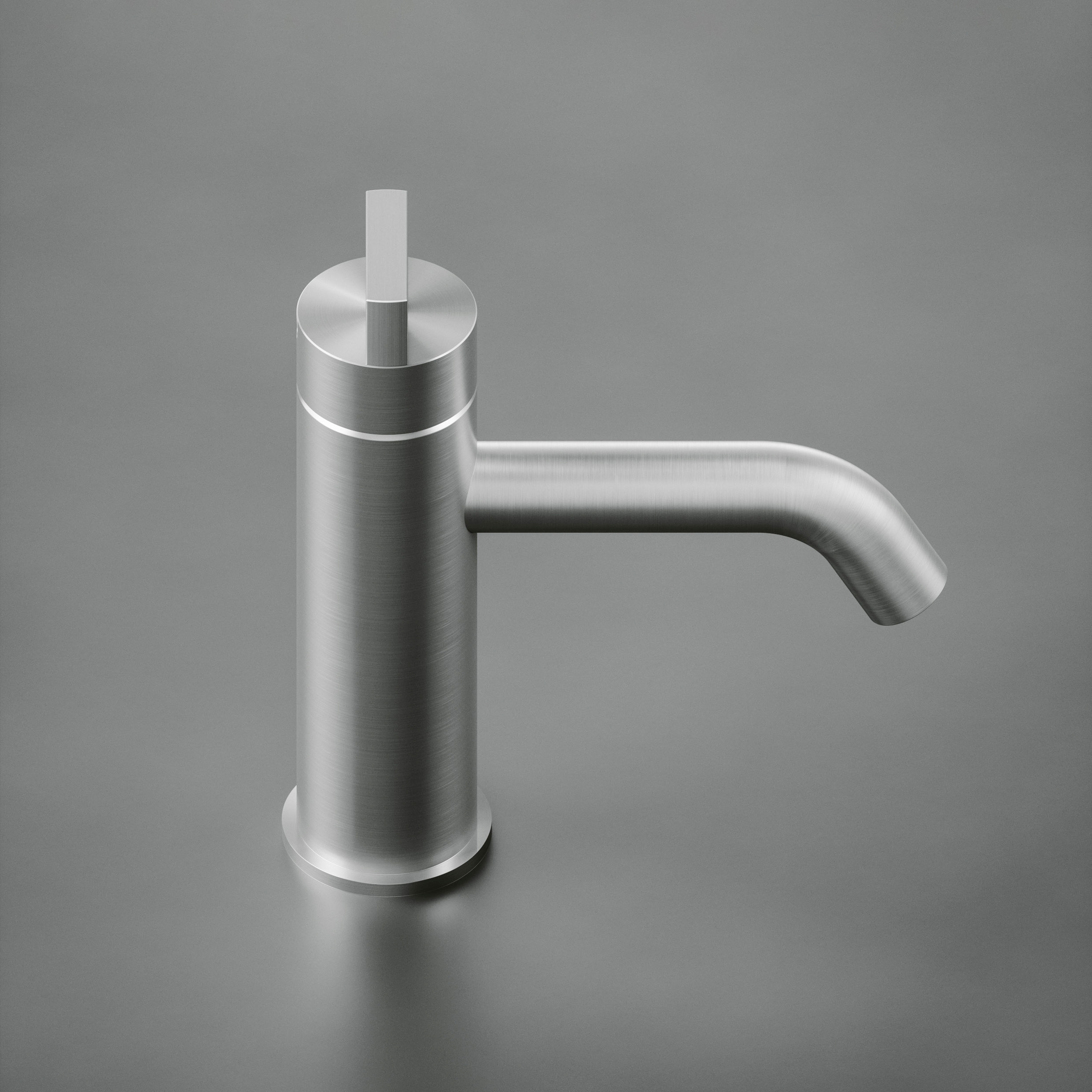 Display product Q | Deck mounted mixer with spout from manufacturer Quadrodesign