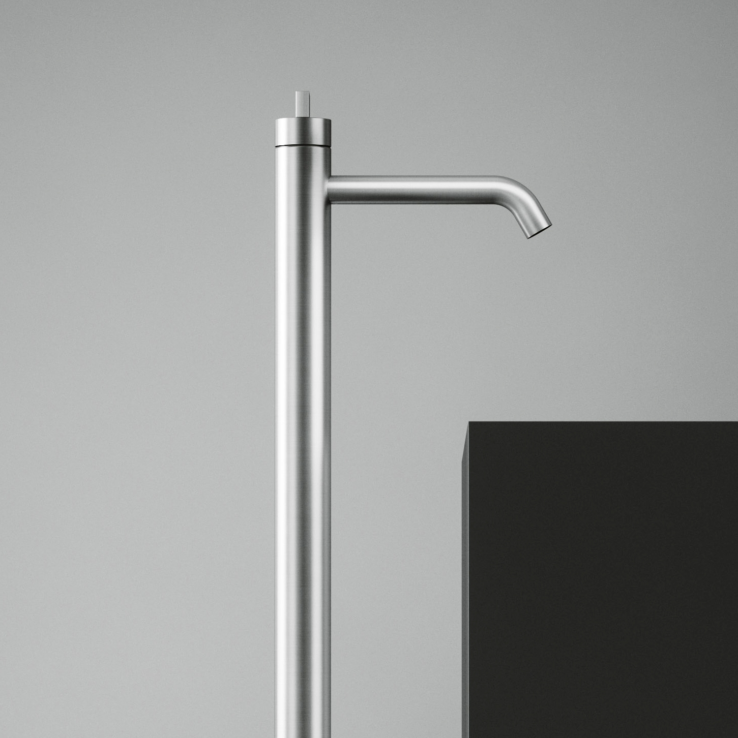 Display product Q | Free-standing mixer for washbasin. from manufacturer Quadrodesign
