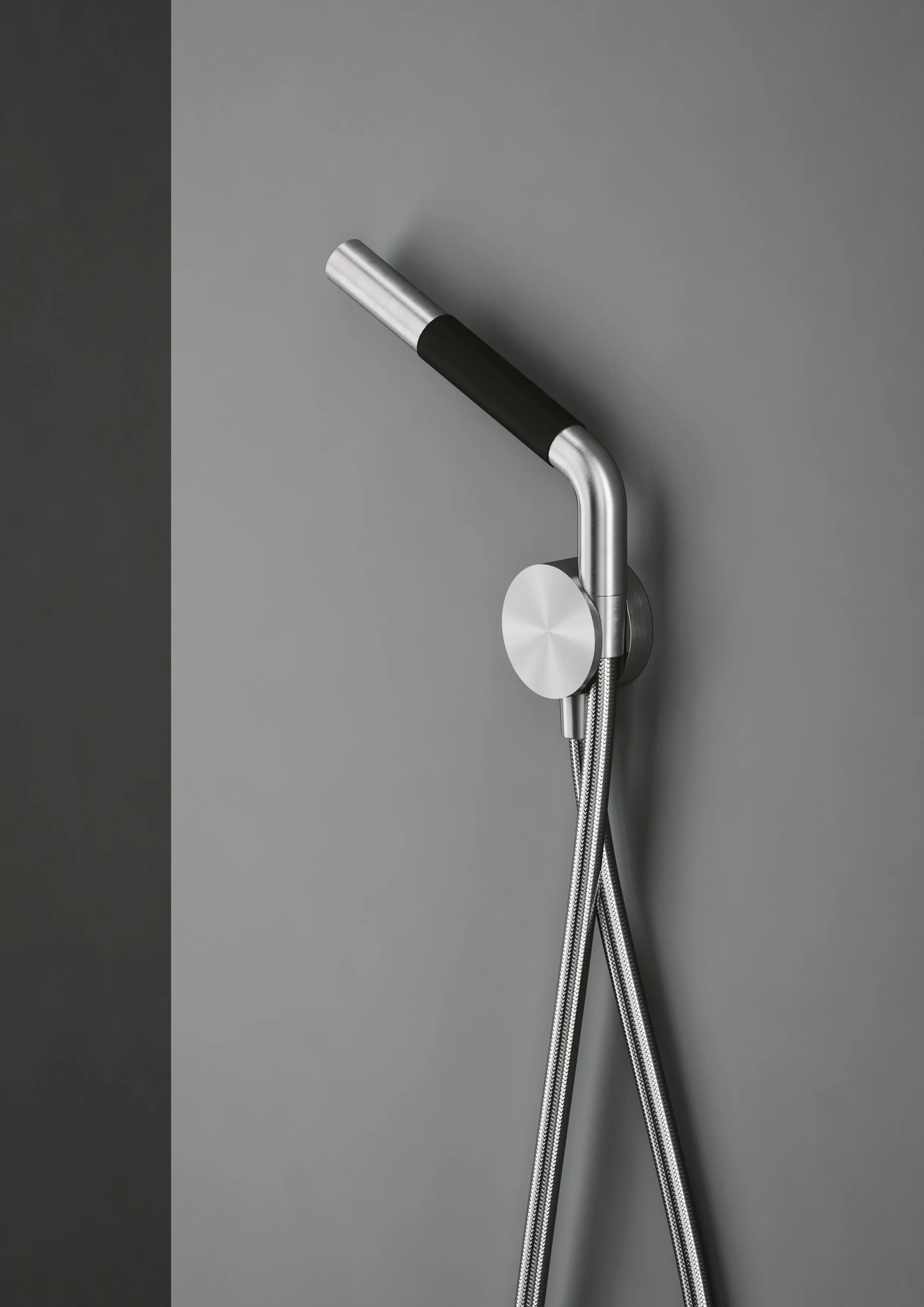 Quadrodesign - Q | Hand shower with bracket and water connection.