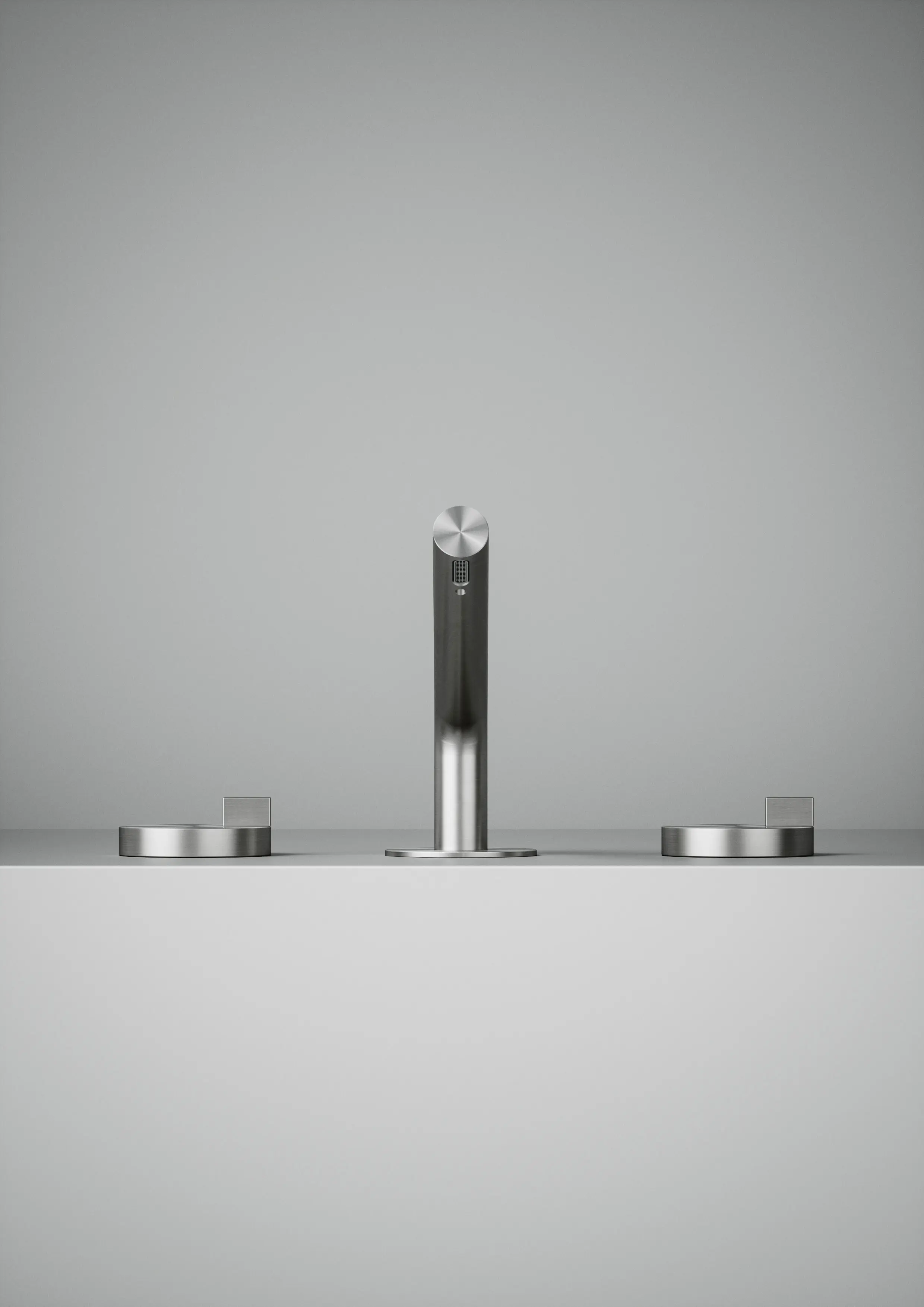Quadrodesign - Q | Three-hole mixer with swivelling spout.