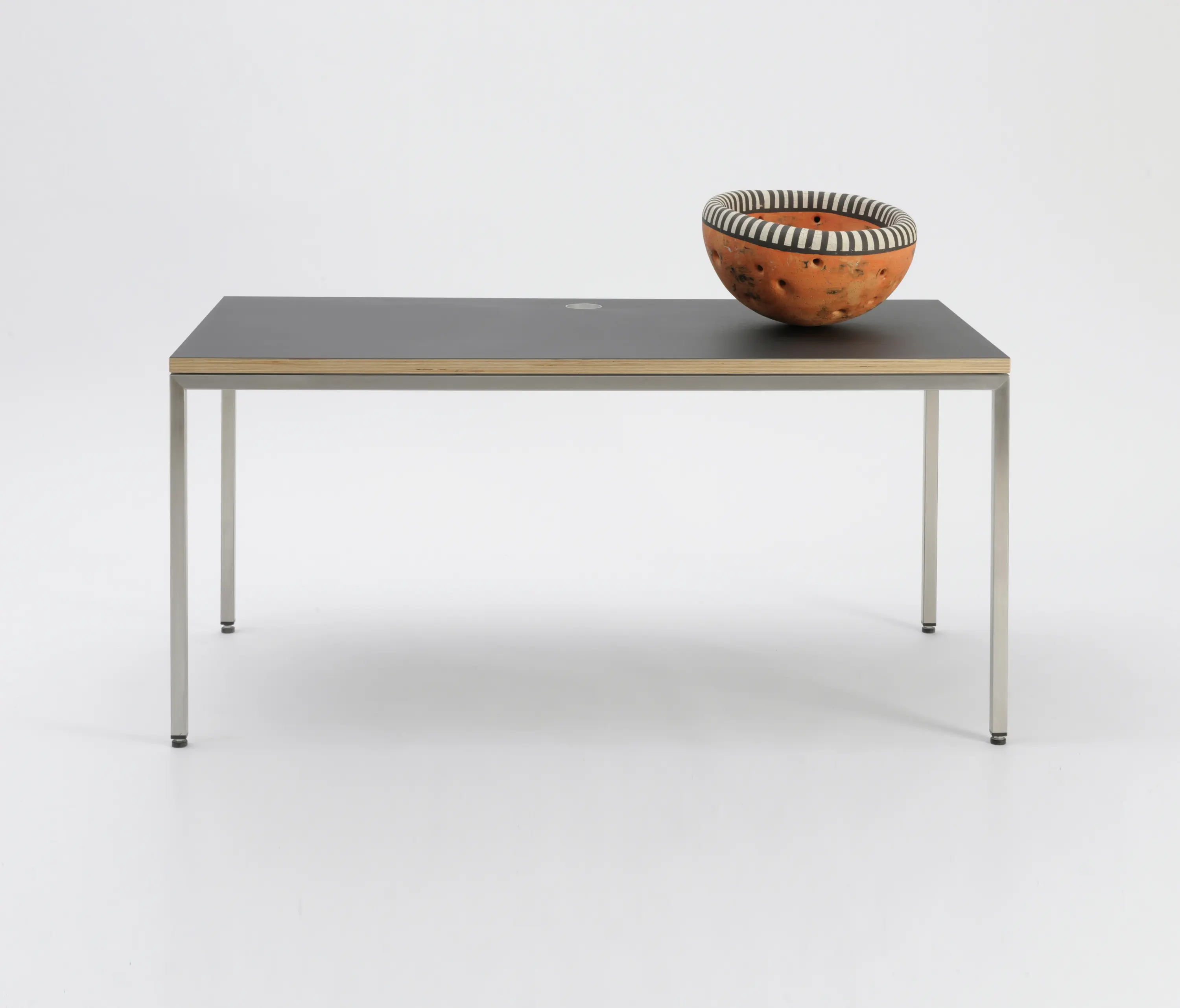 Faust Linoleum - MT30 linoleum table