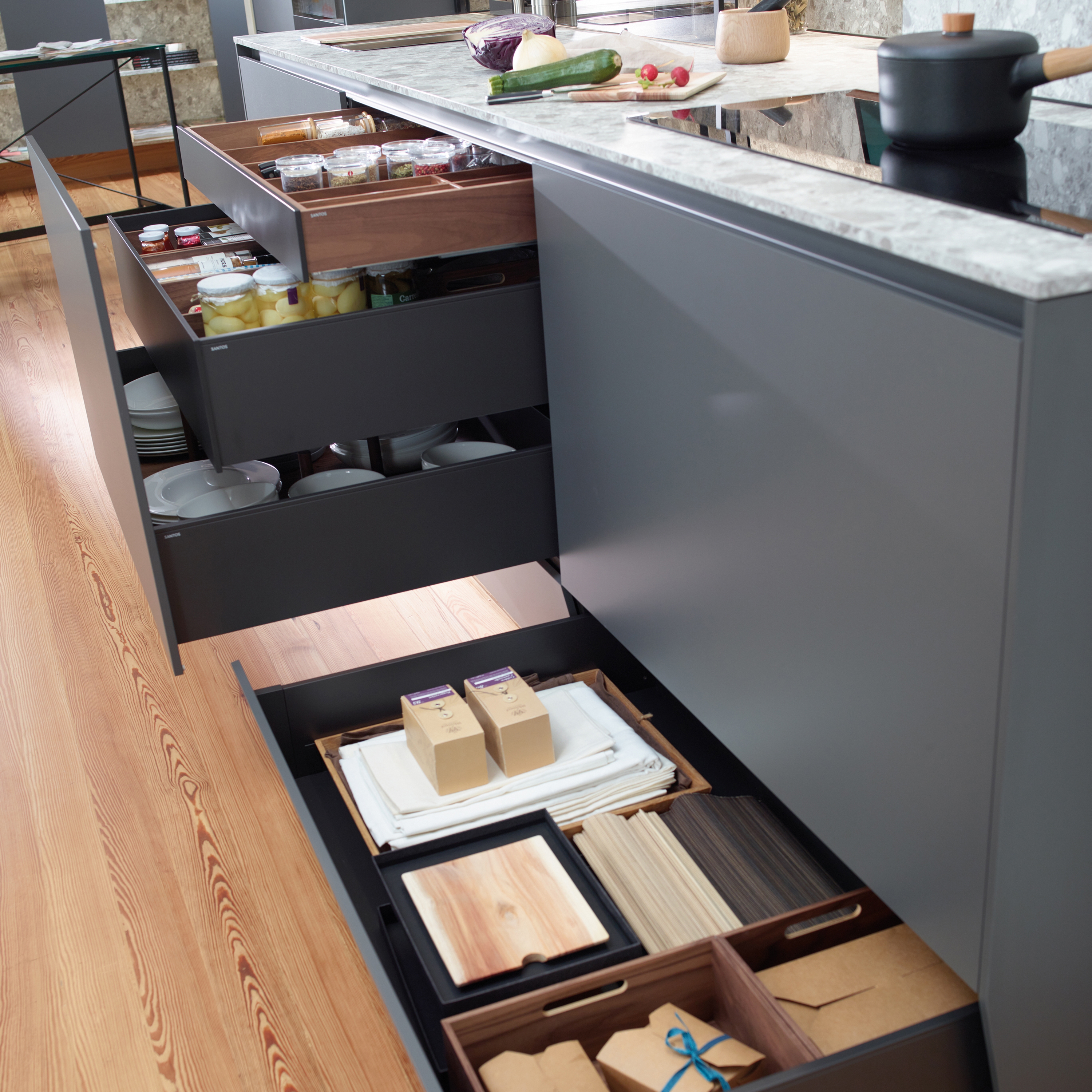 Display product FINE Plinth drawer from manufacturer Santos