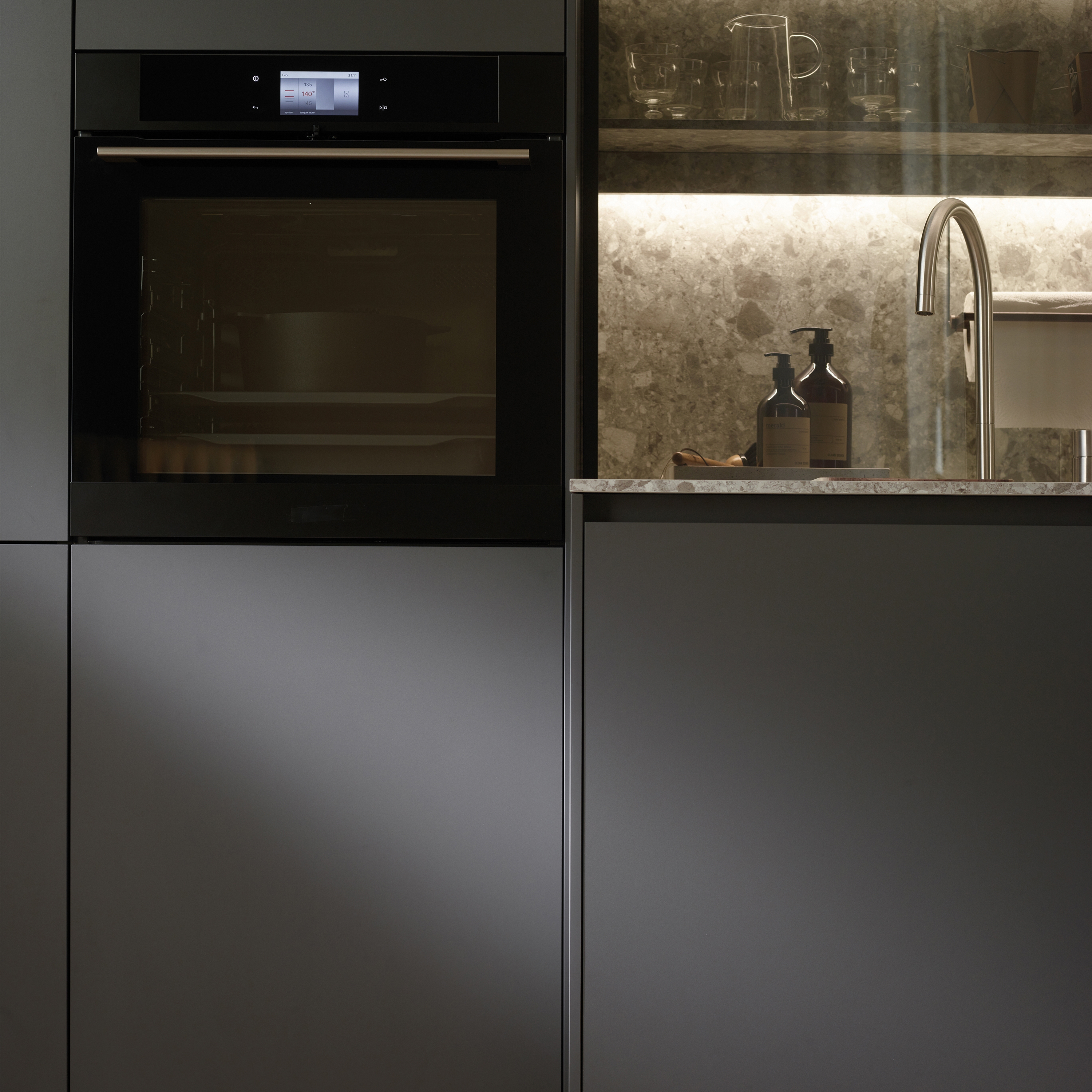 Display product FINE Reduced-height plinths from manufacturer Santos