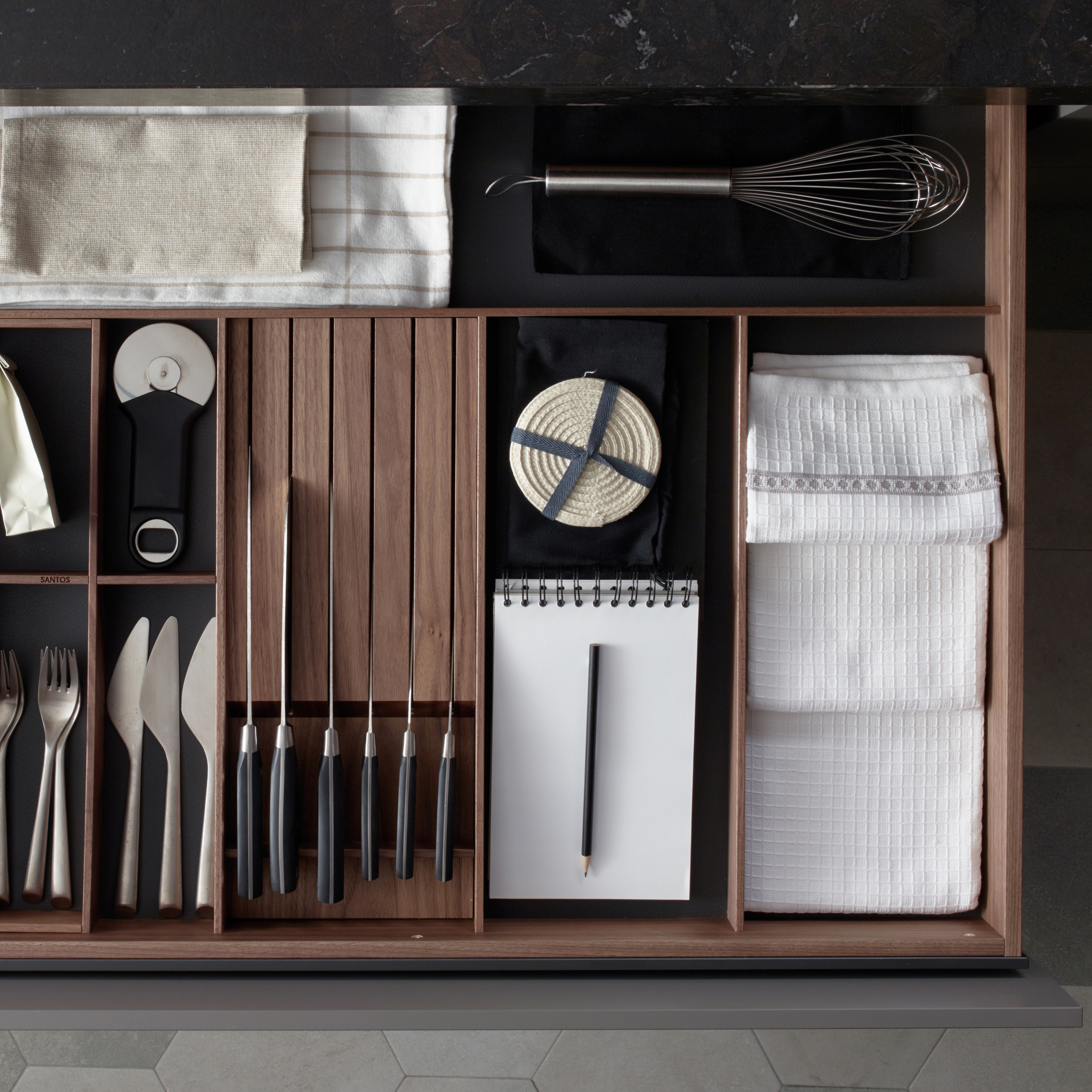 Mostrar el producto FINE Cajones y gavetas personalizables del fabricante Santos