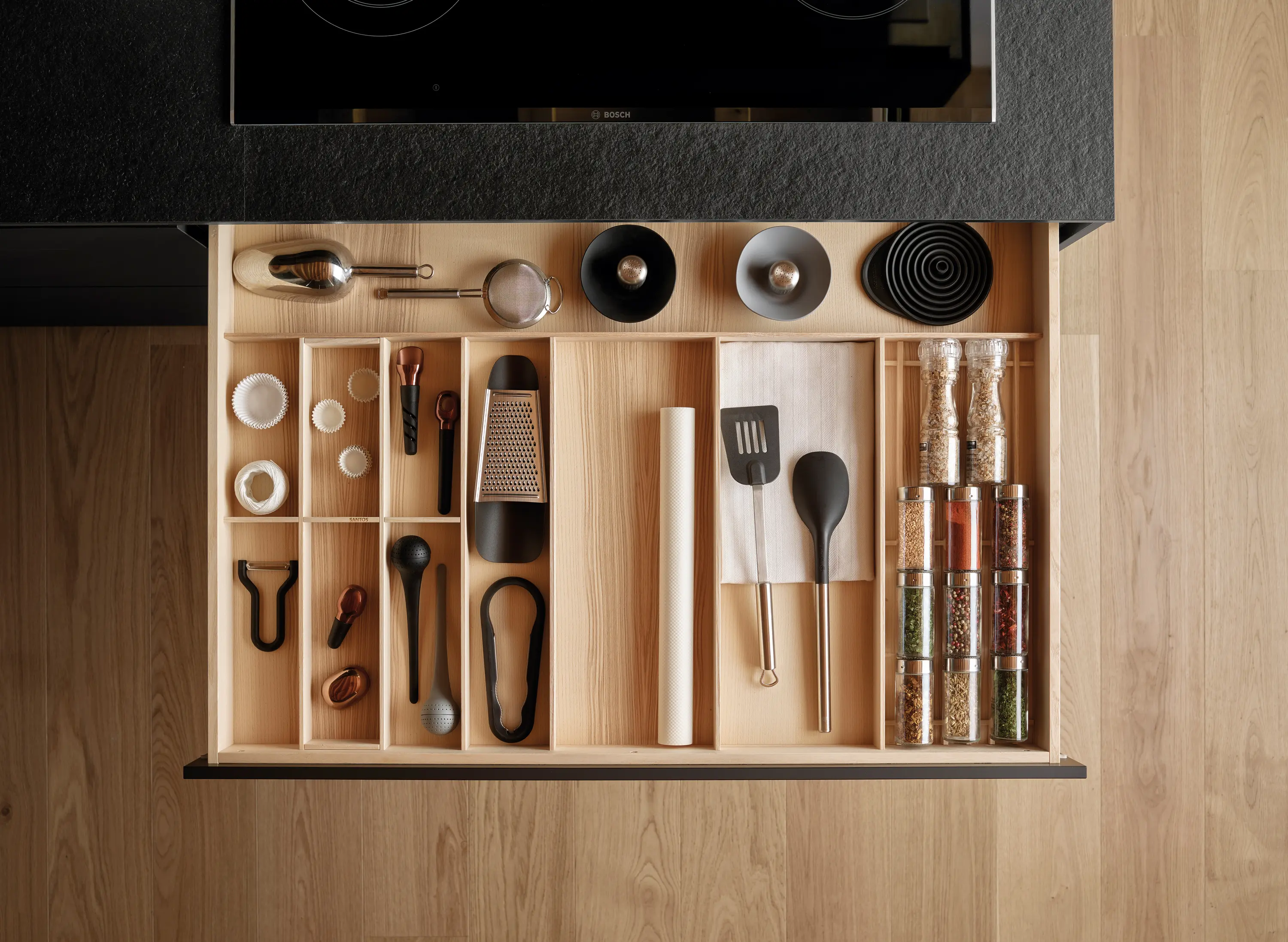 Santos - FINE Wood top drawer