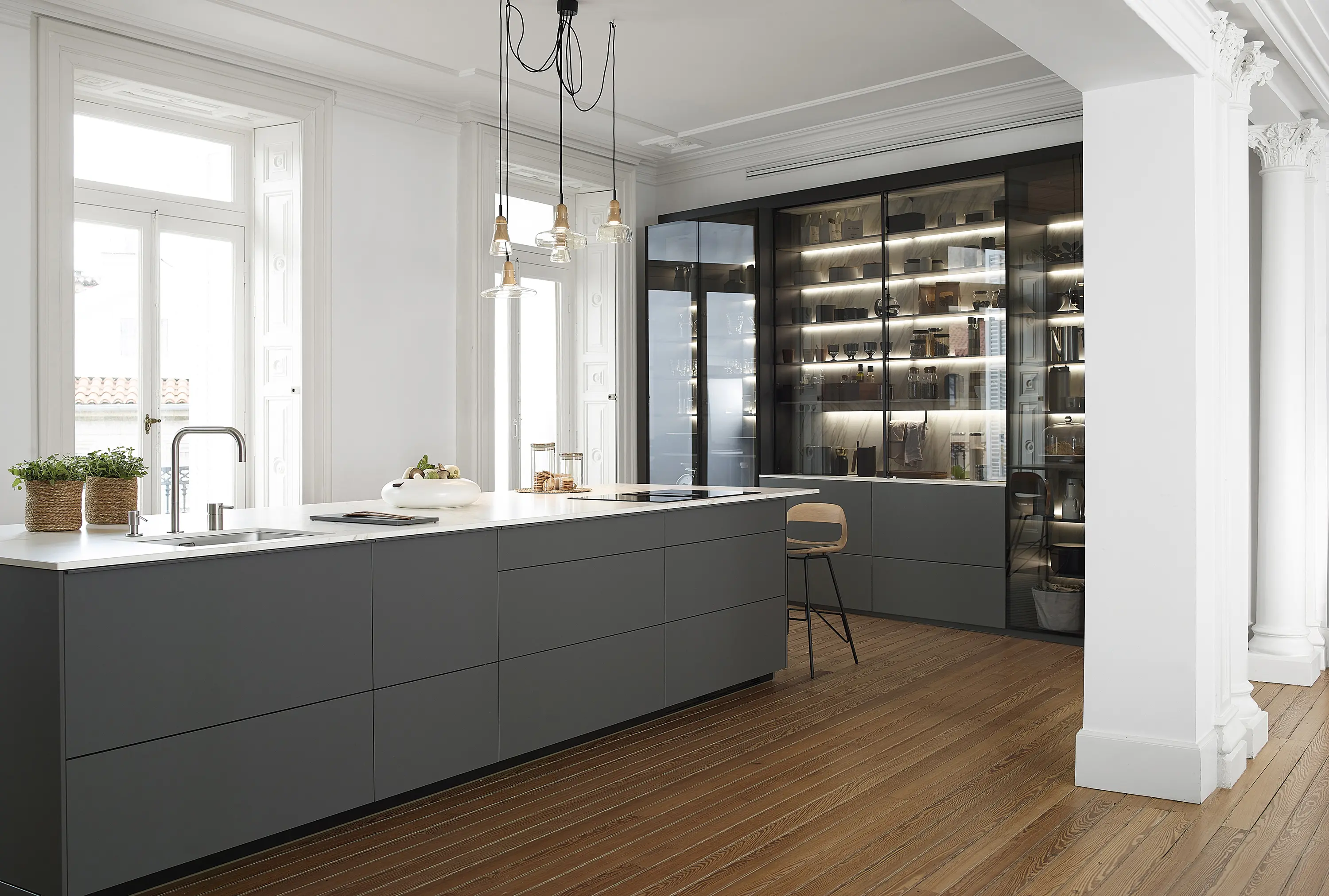Santos - FINE Glass Door Unit