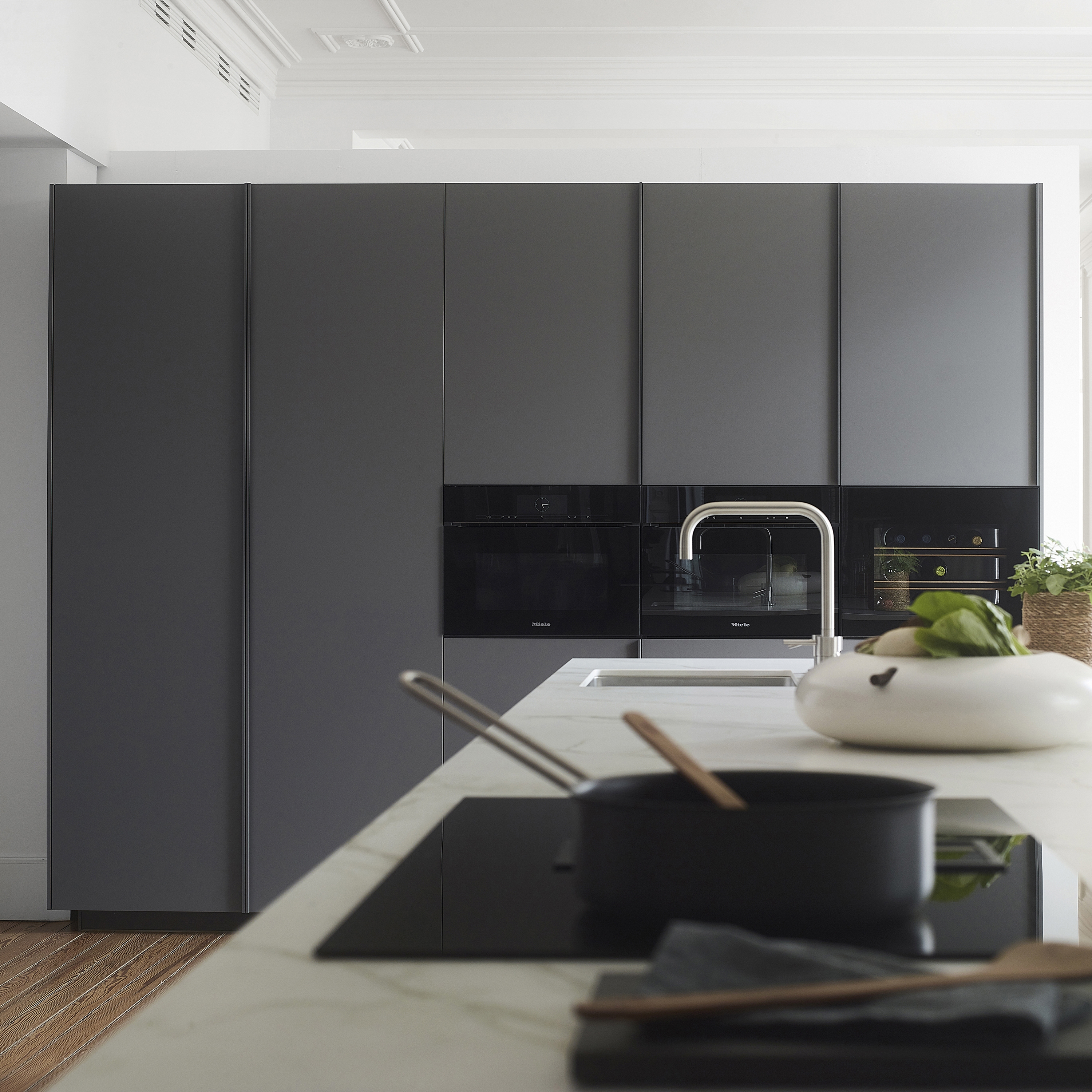 Display product FINE Tall Units from manufacturer Santos