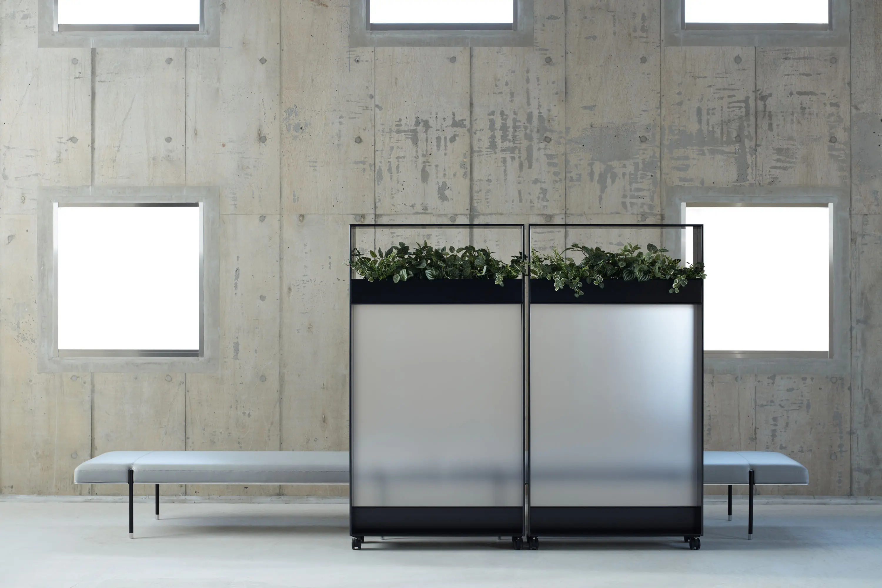 By interiors inc. - PARALLEL | free Standing Screen