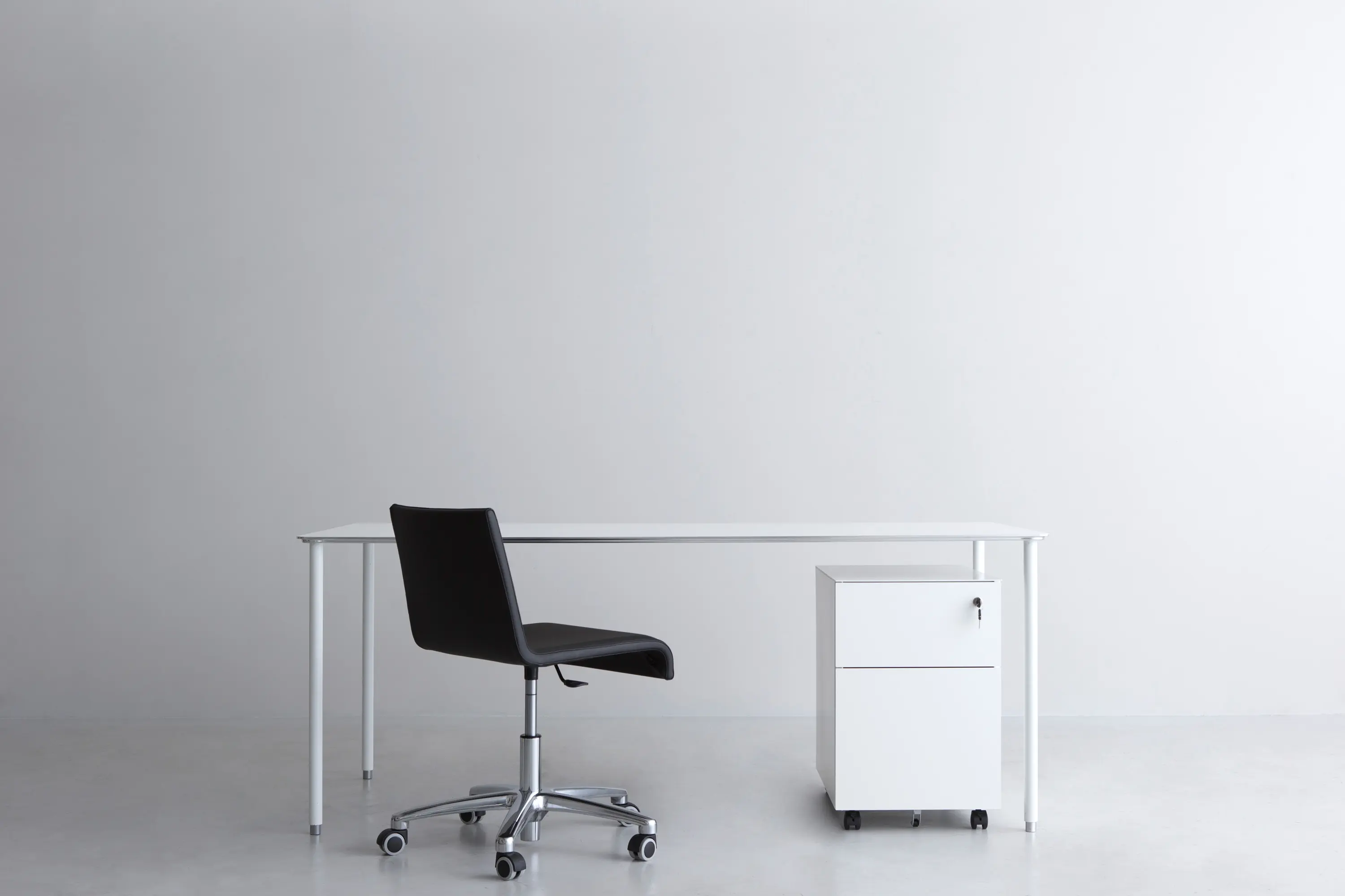 By interiors inc. - TEE | table round