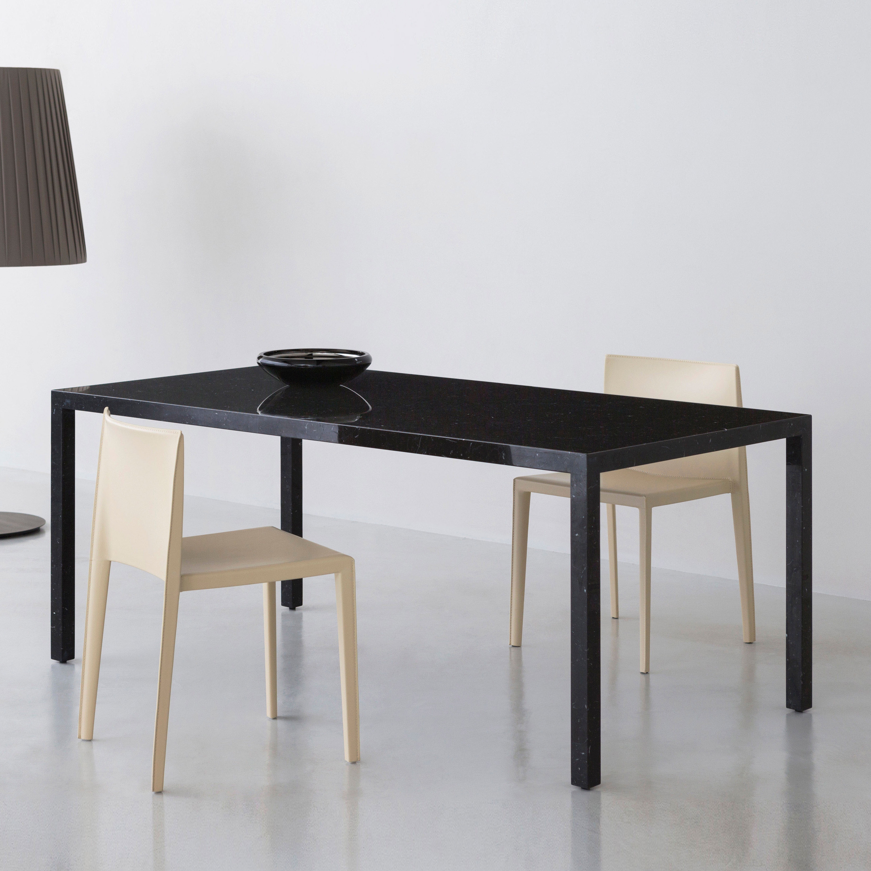BK | dining black