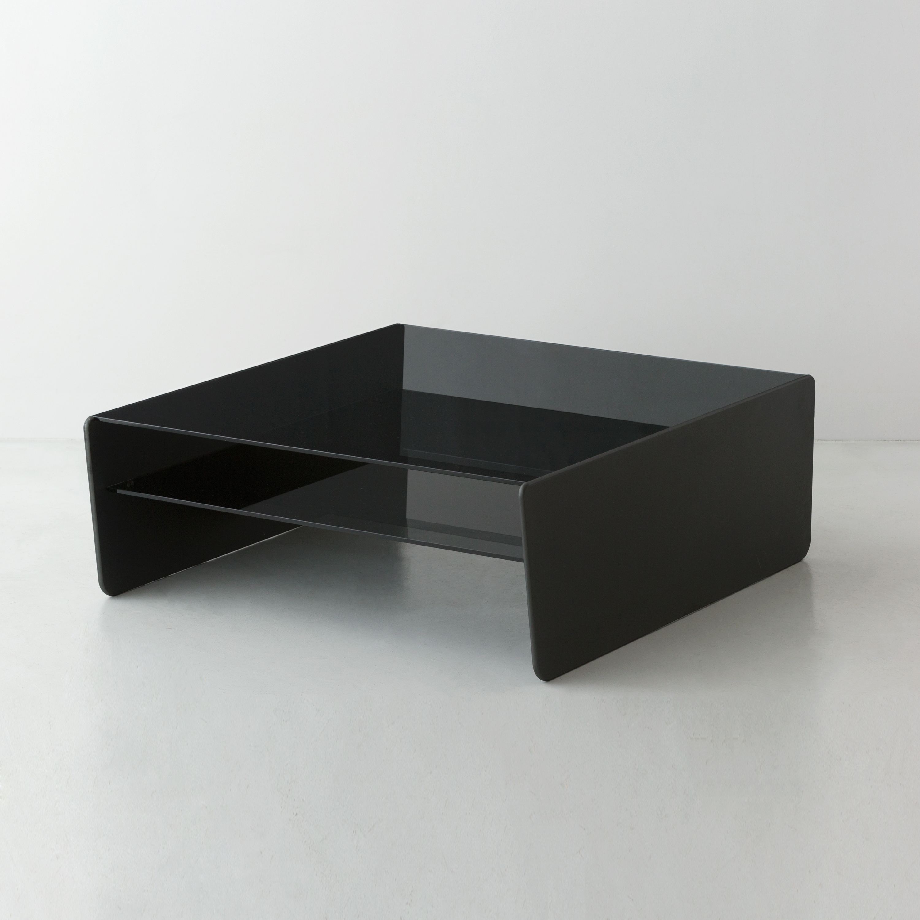 Afficher le produit SLED | table du fabricant By interiors inc.