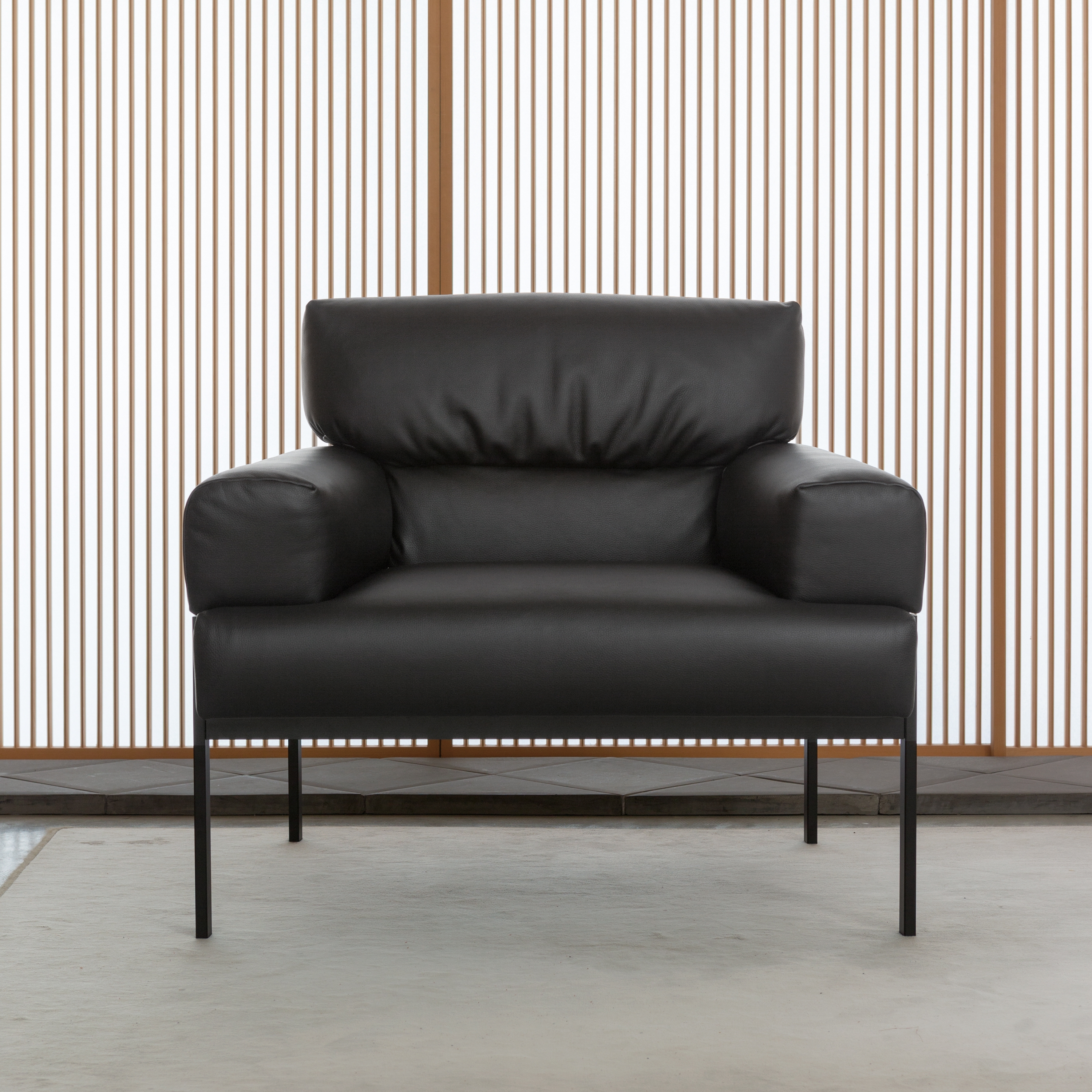 Vertoon produk SUKI | armchair van vervaardiger By interiors inc.