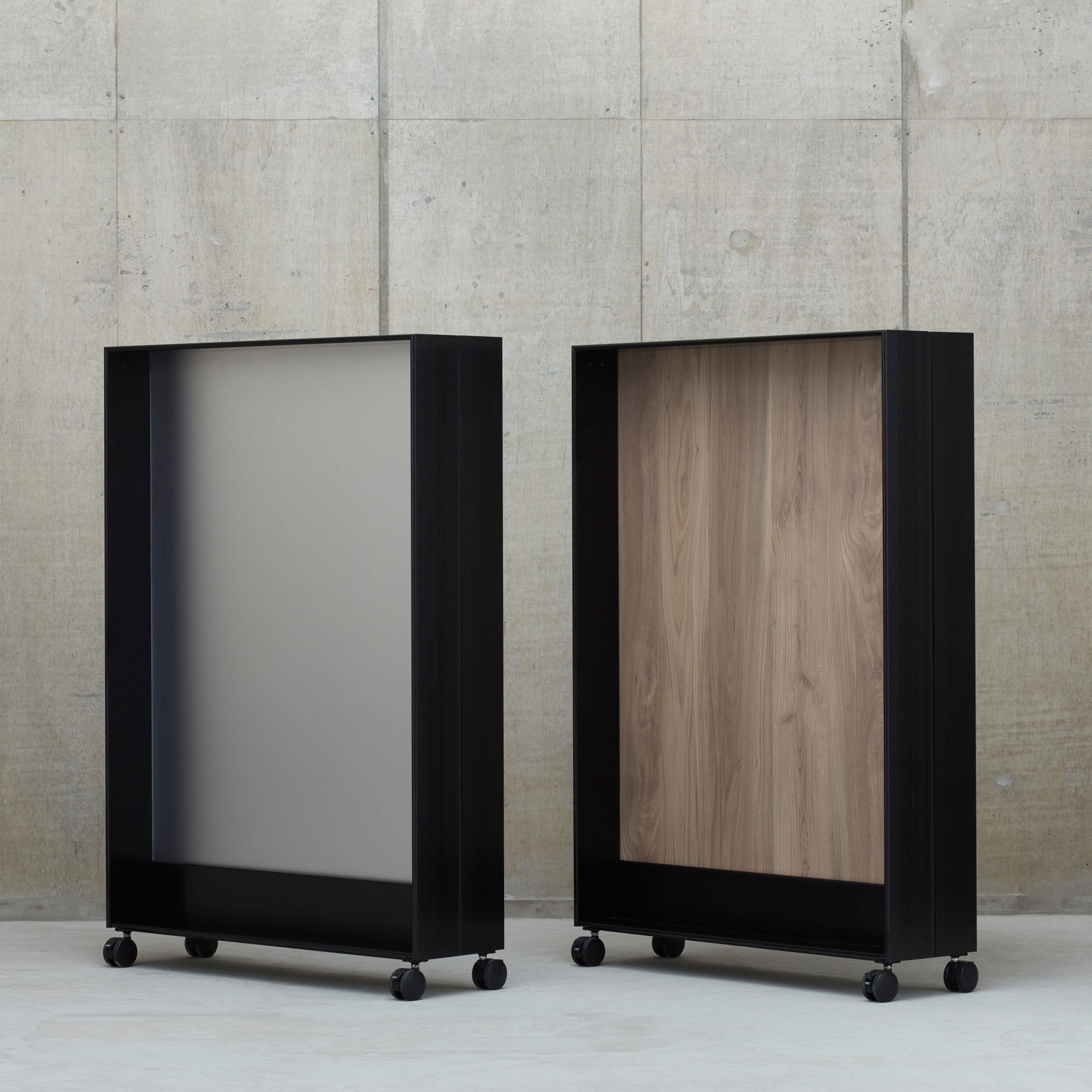 Produkt PARALLEL | free Standing Screen des Herstellers By interiors inc. anzeigen