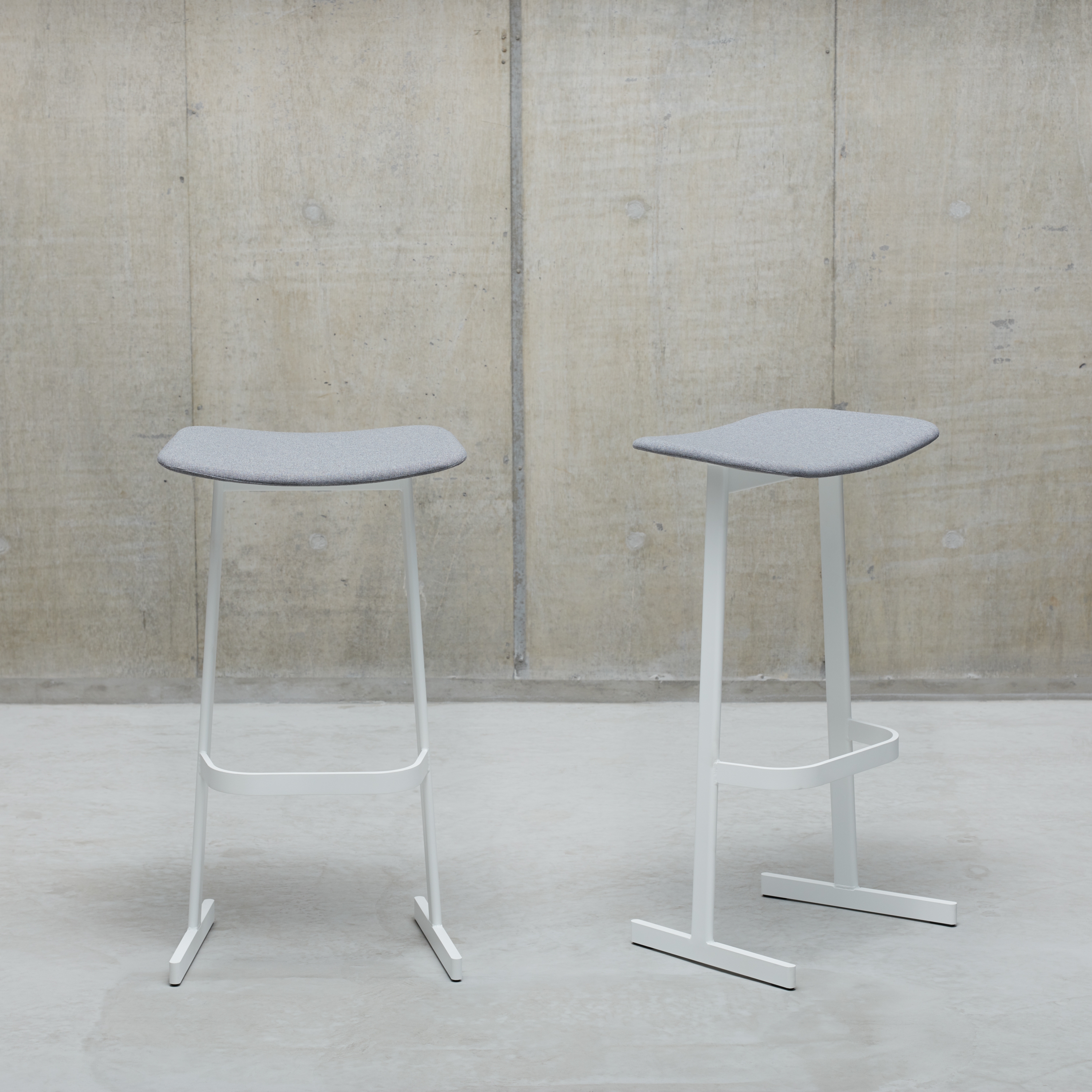 XT | Stool