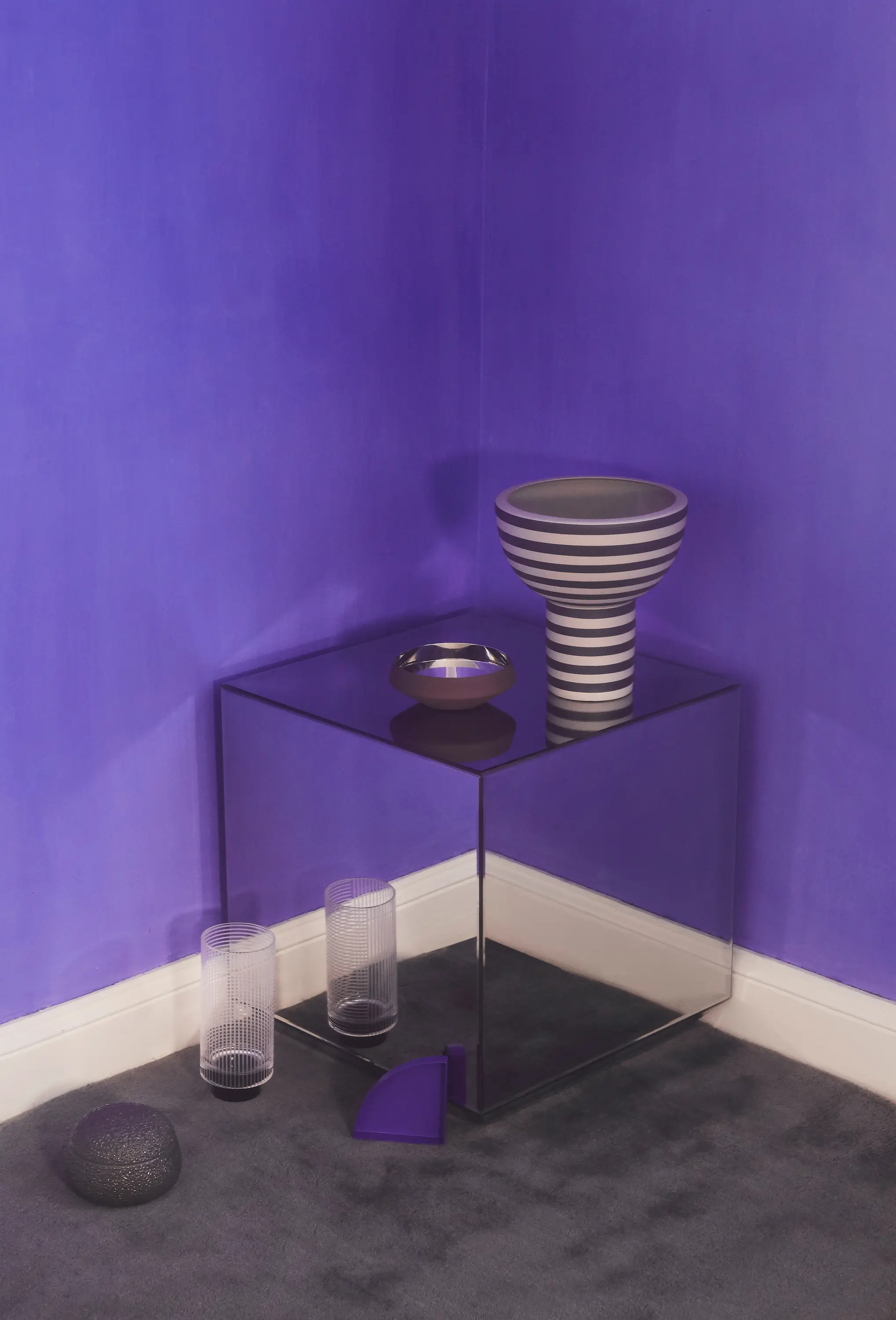AYTM - Speculum | table small