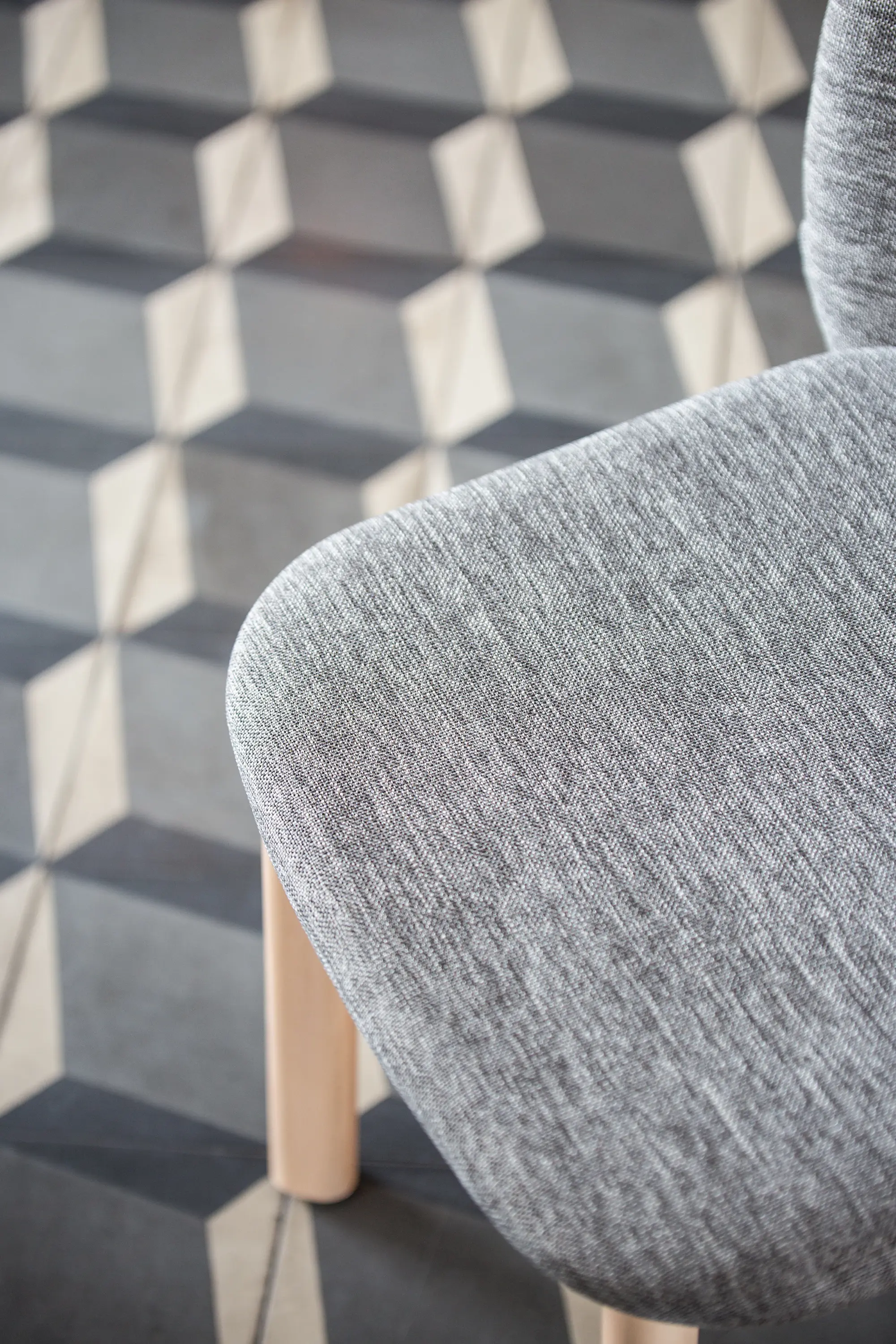 CHAIRS & MORE - Chips SL