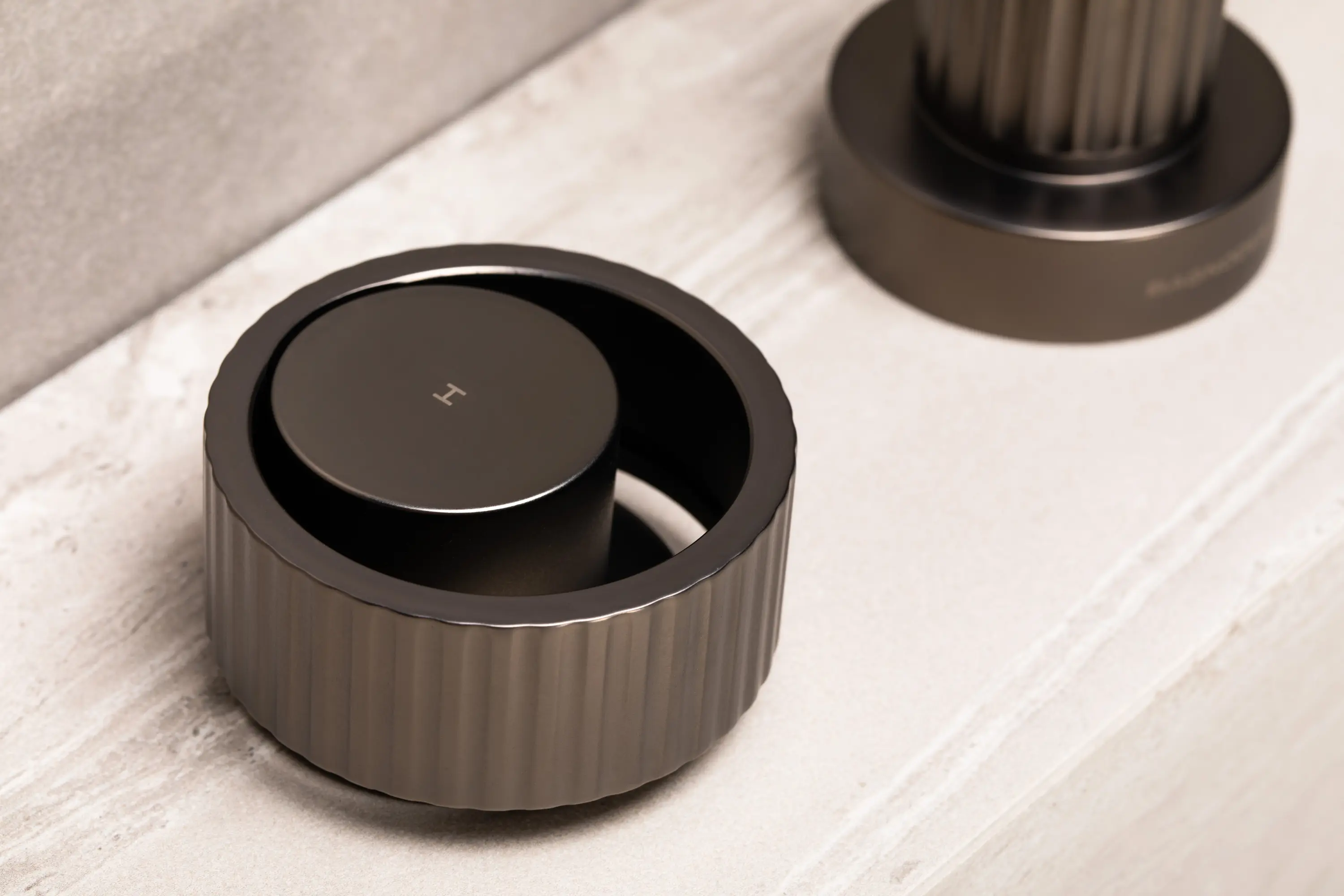 BAGNODESIGN - Orology | Freestanding Soap Dispenser