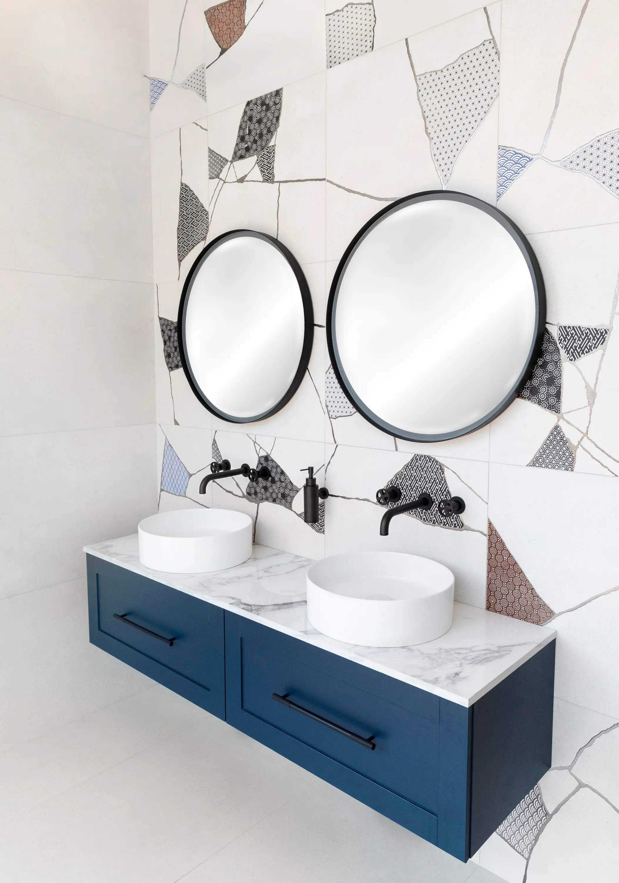 BAGNODESIGN - Revolution | Mono Tall Smooth Bodied Basin Mixer Without Waste