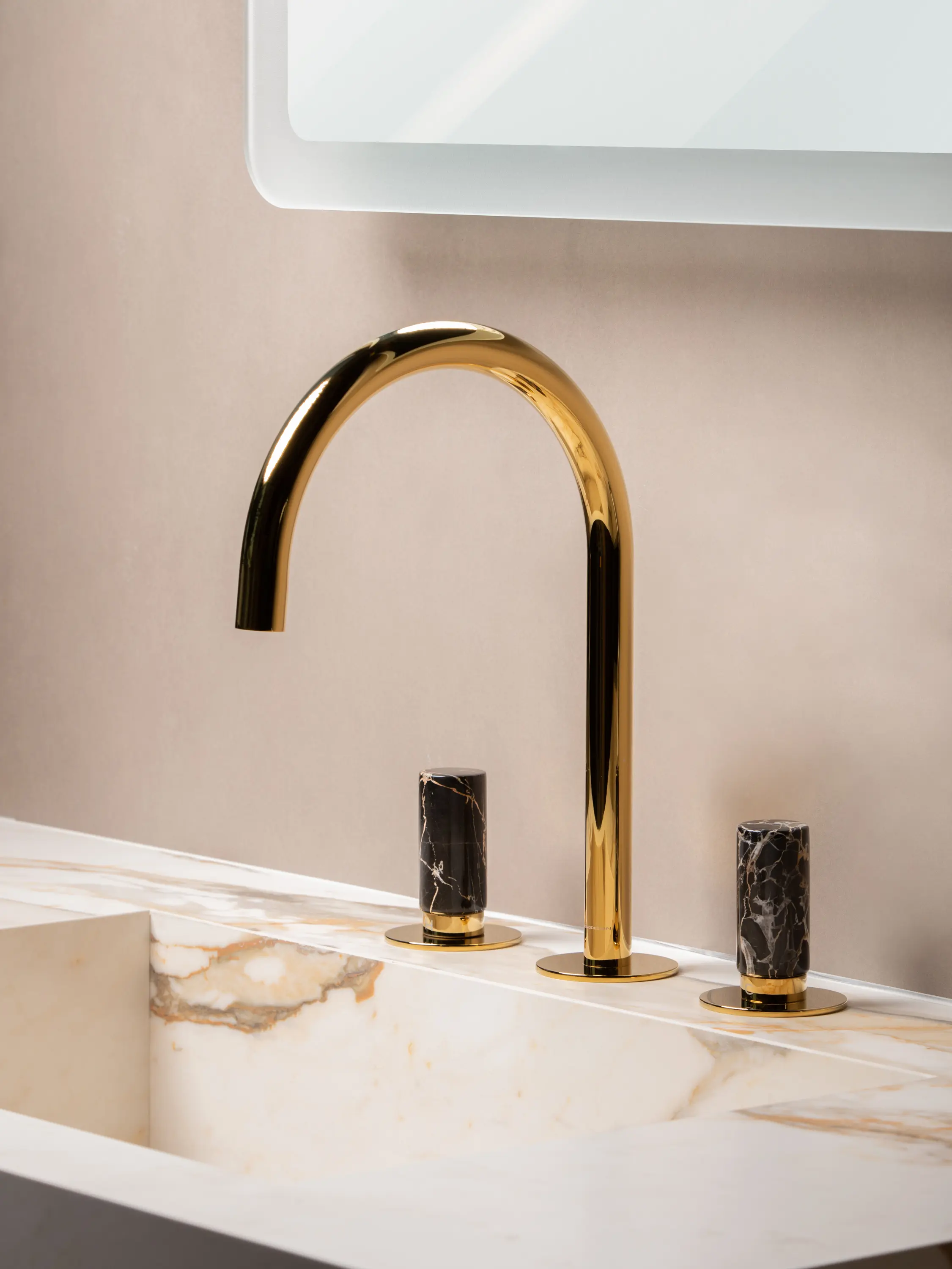 BAGNODESIGN - Sestriere | 3 Hole Deck Mounted Basin Mixer With Grey Marble Handle