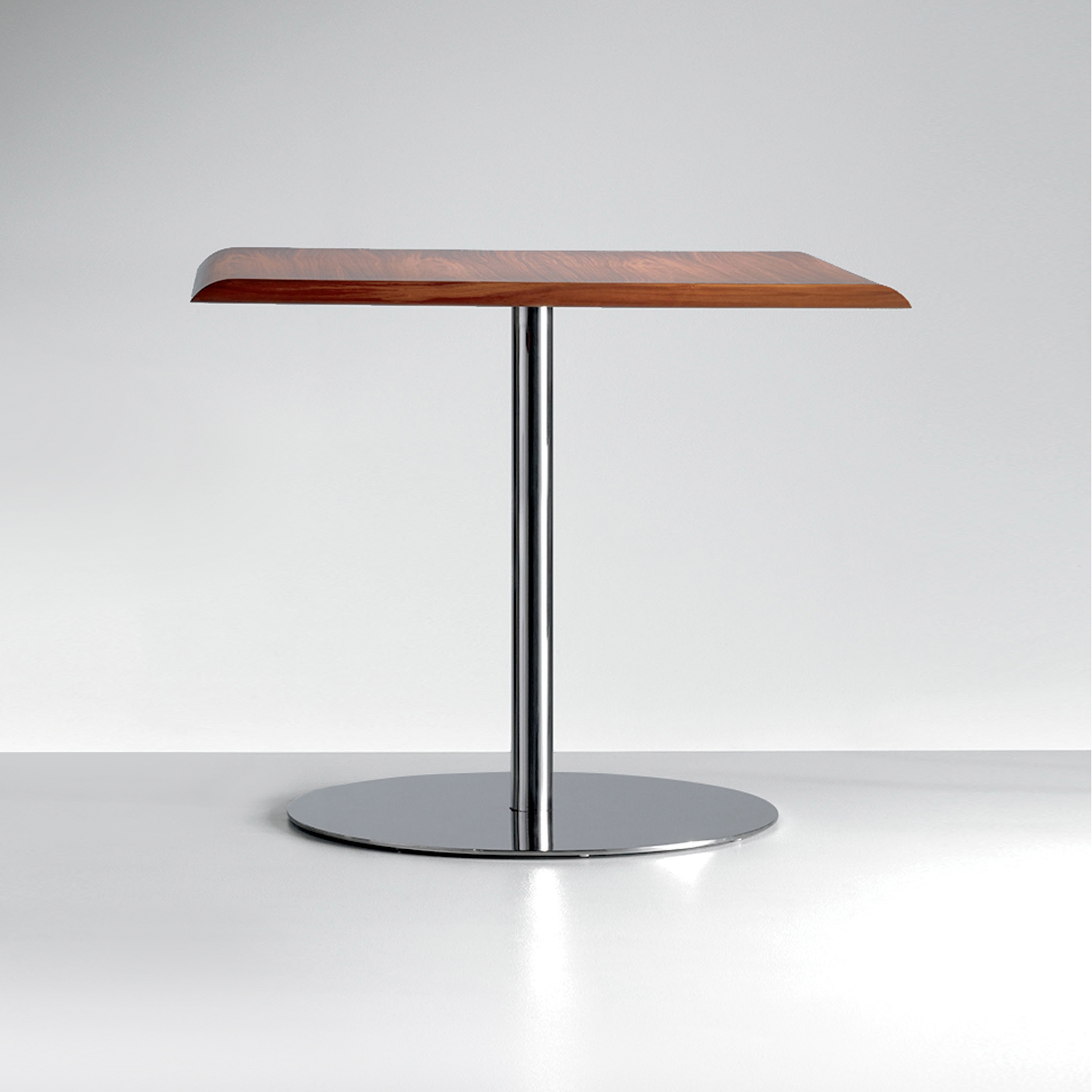 Produkt Elle | Table des Herstellers Cumberland Furniture anzeigen