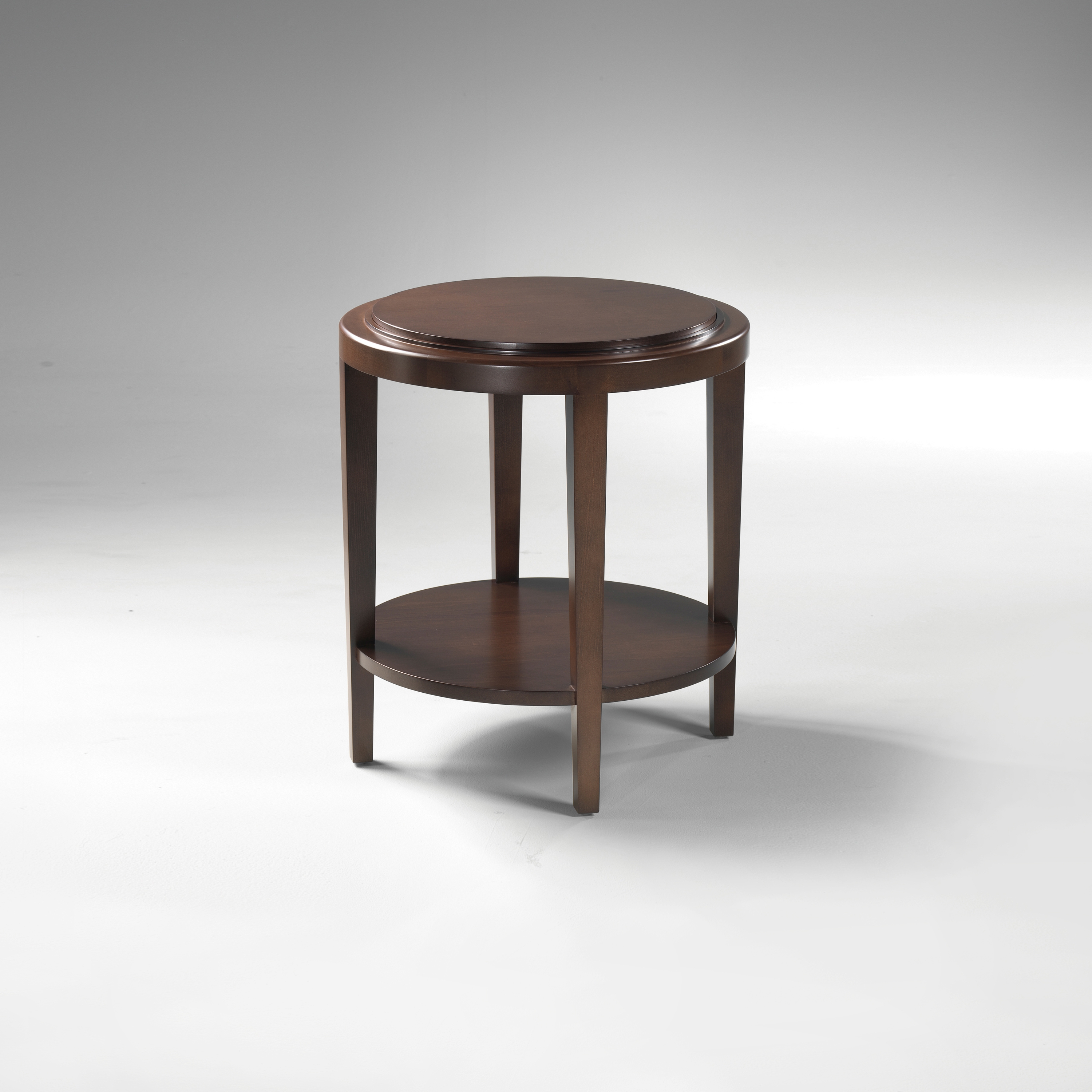 Display product Sloane | Table from manufacturer Cumberland Furniture