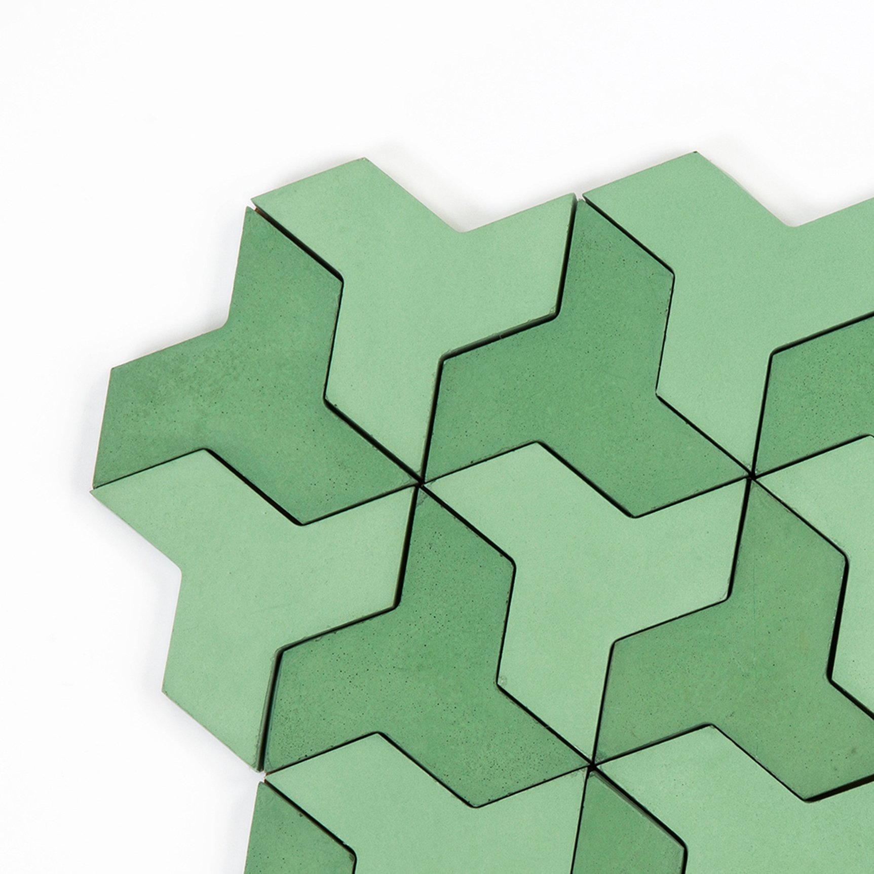 Display product Discus - SagePine from manufacturer Granada Tile