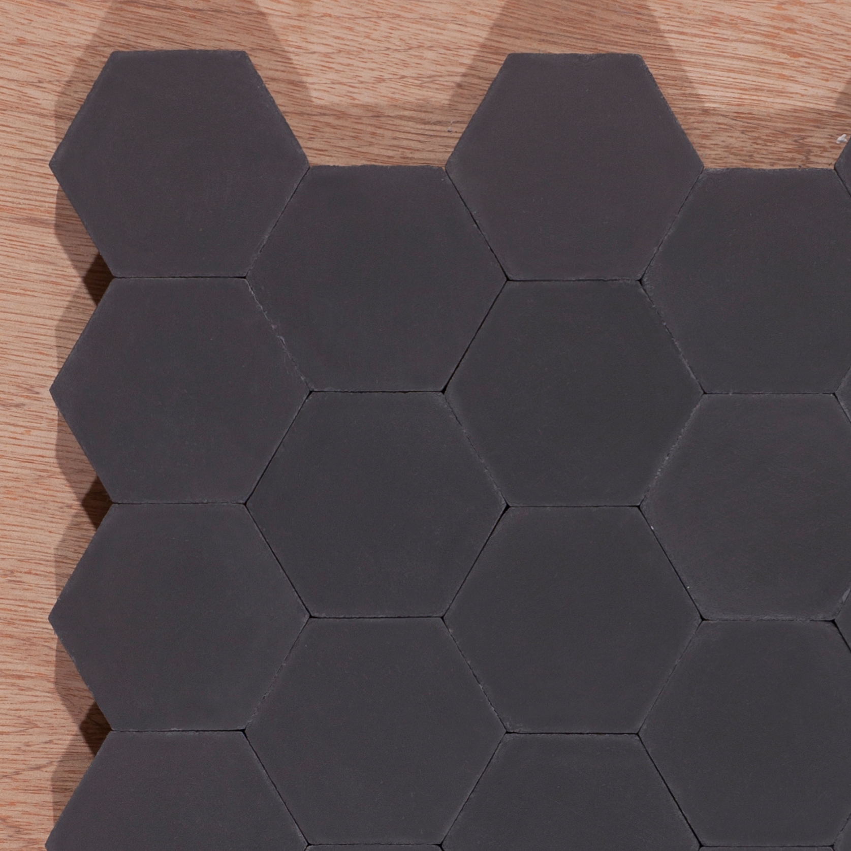 Display product Hexagon-black from manufacturer Granada Tile