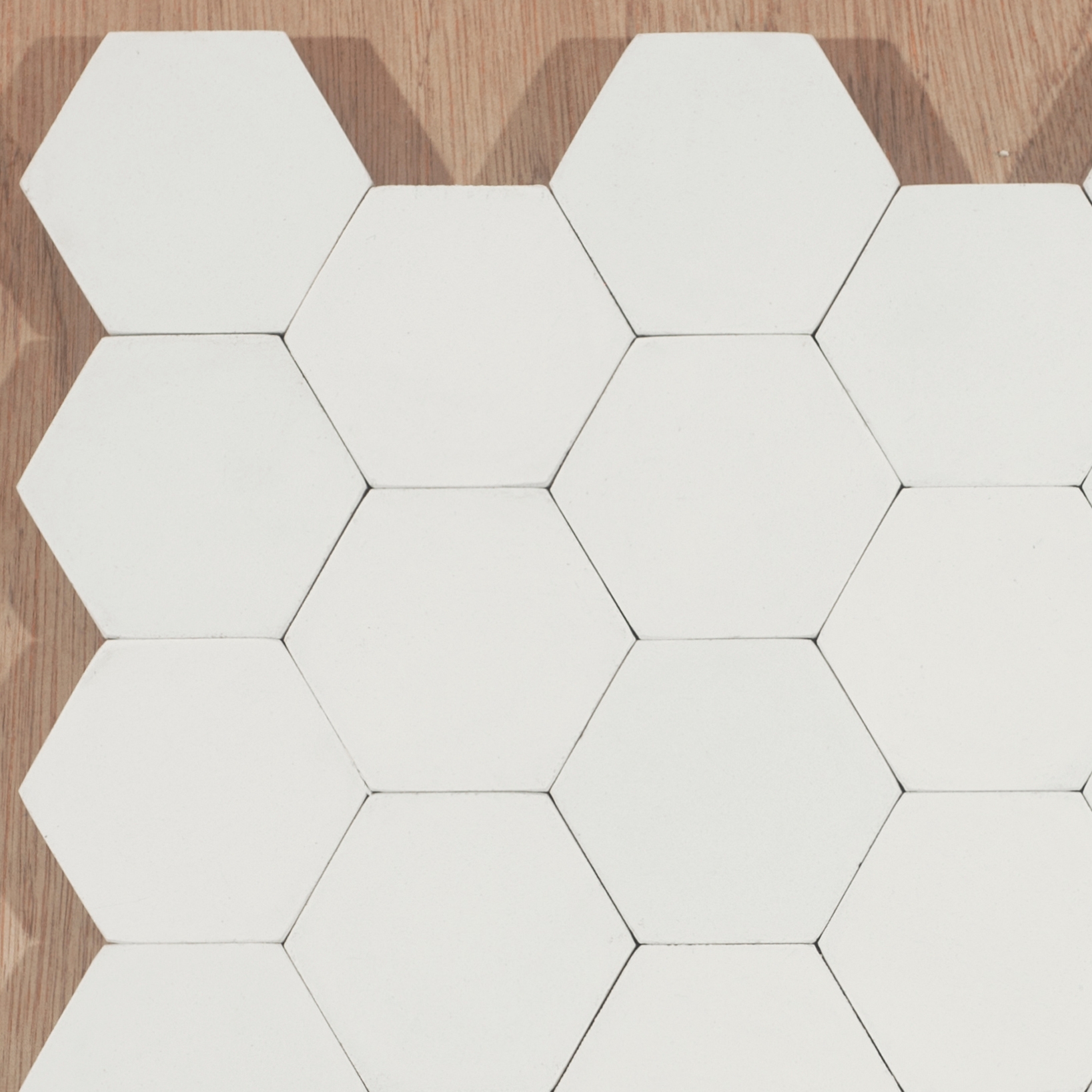 Display product Hexagon-white from manufacturer Granada Tile