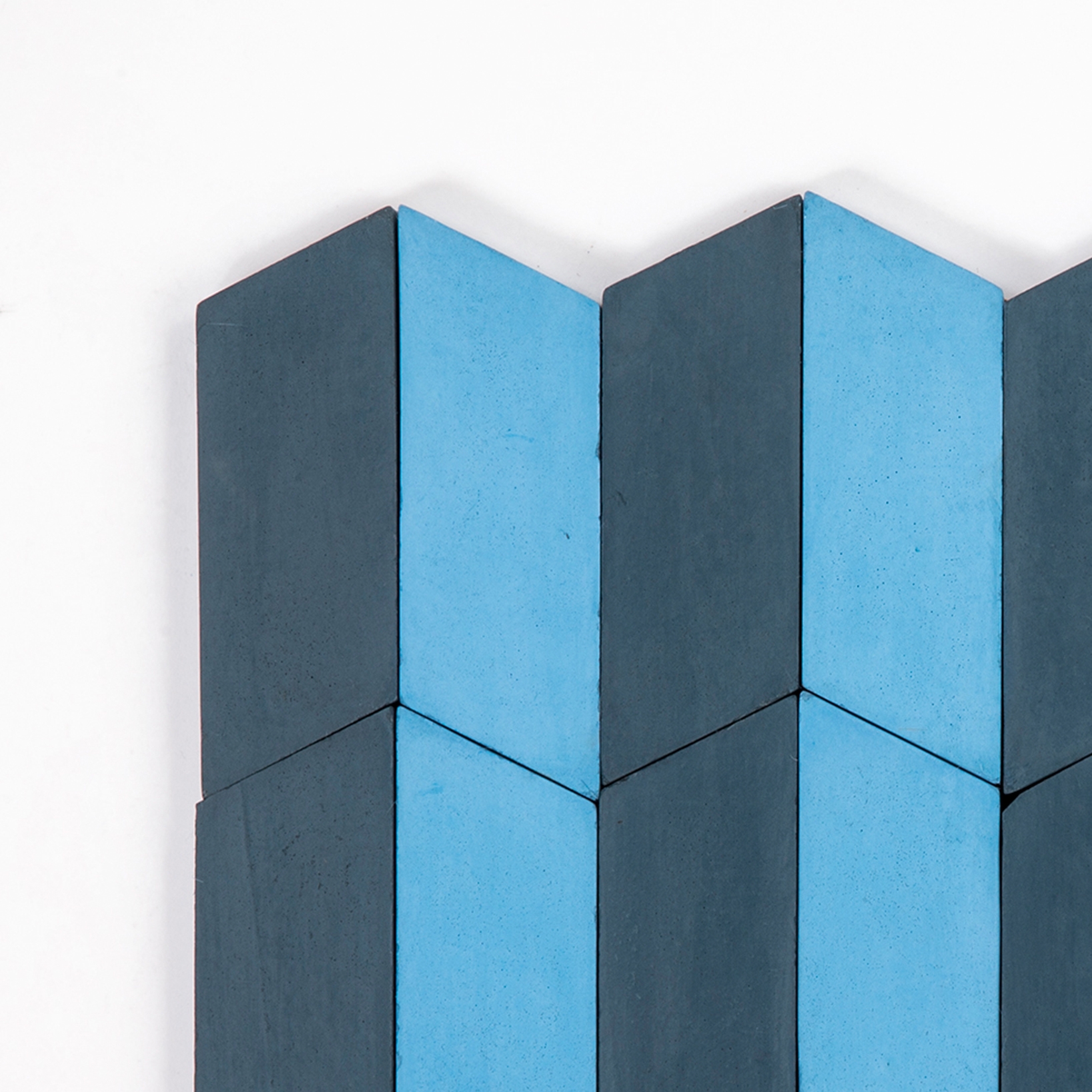 Produkt Long-Accordion-Parade-midnight-sky des Herstellers Granada Tile anzeigen