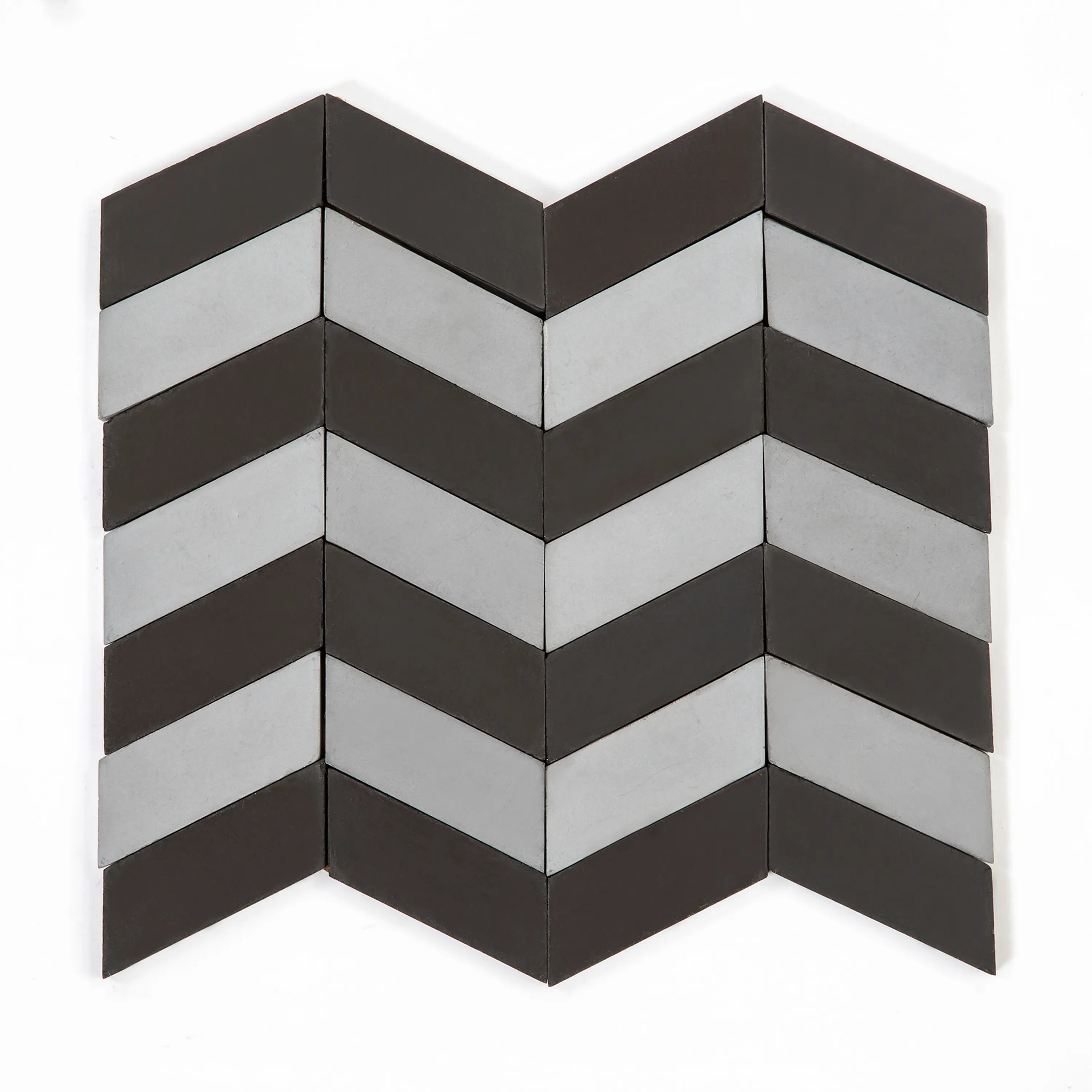 Granada Tile - Long-Chevron-Waves-black-silver