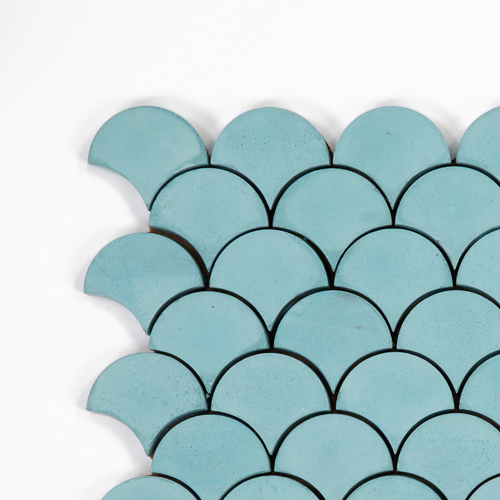Display product Scale-aqua from manufacturer Granada Tile