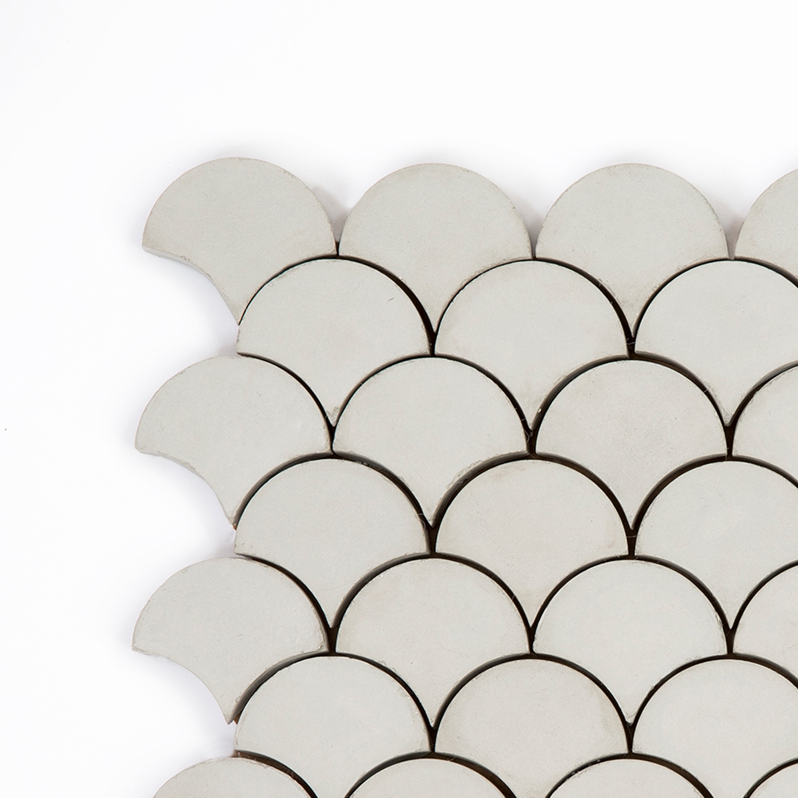 Display product Scale-grey from manufacturer Granada Tile