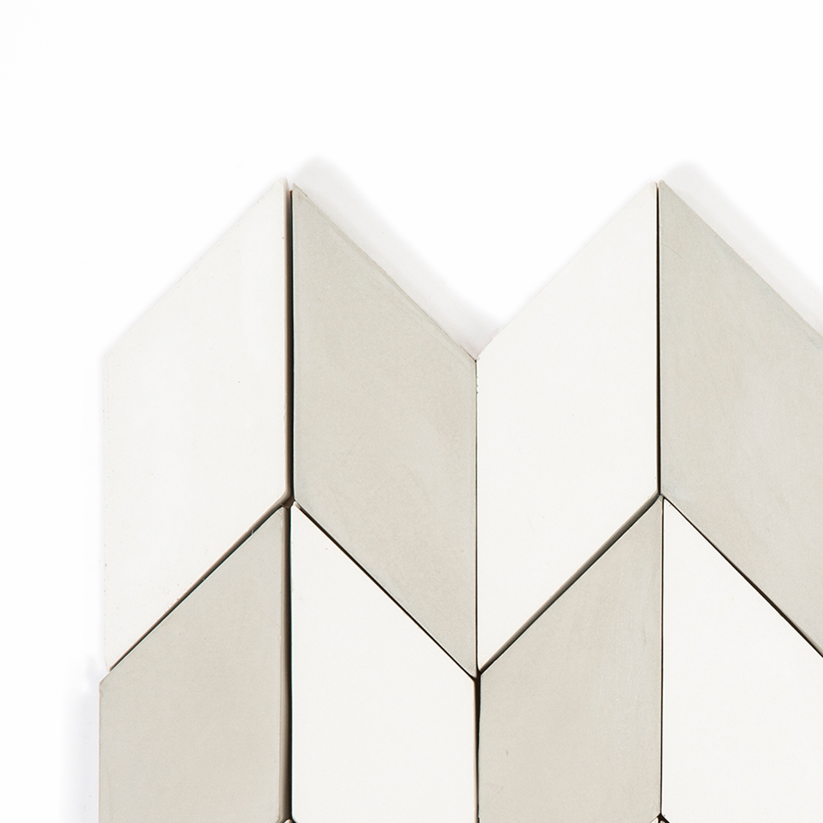 Display product Short-Accordion-Hopscotch-white-grey from manufacturer Granada Tile