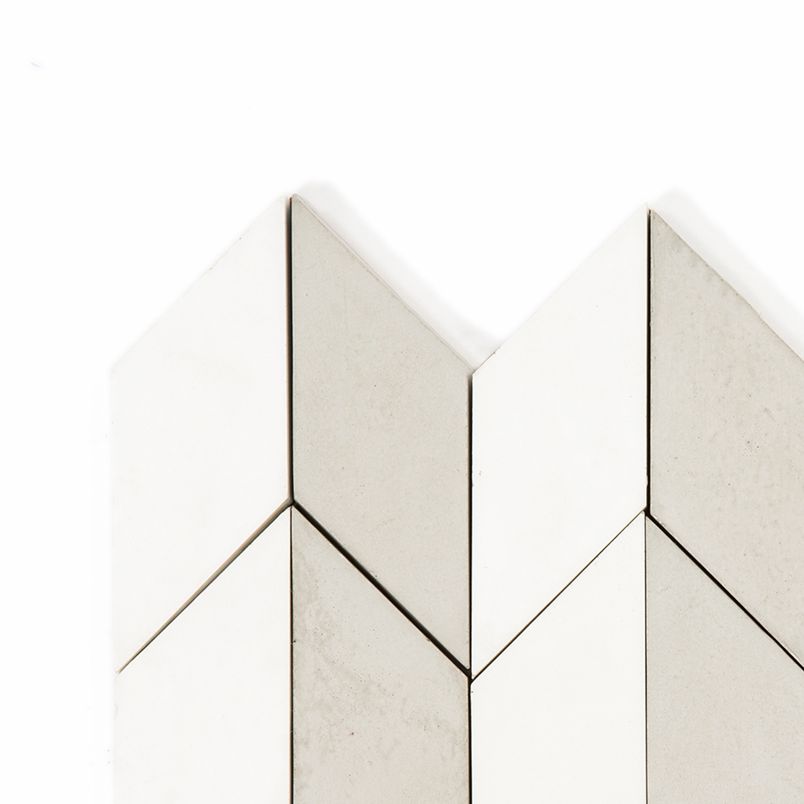 Display product Short-Accordion-Parade-white-grey from manufacturer Granada Tile